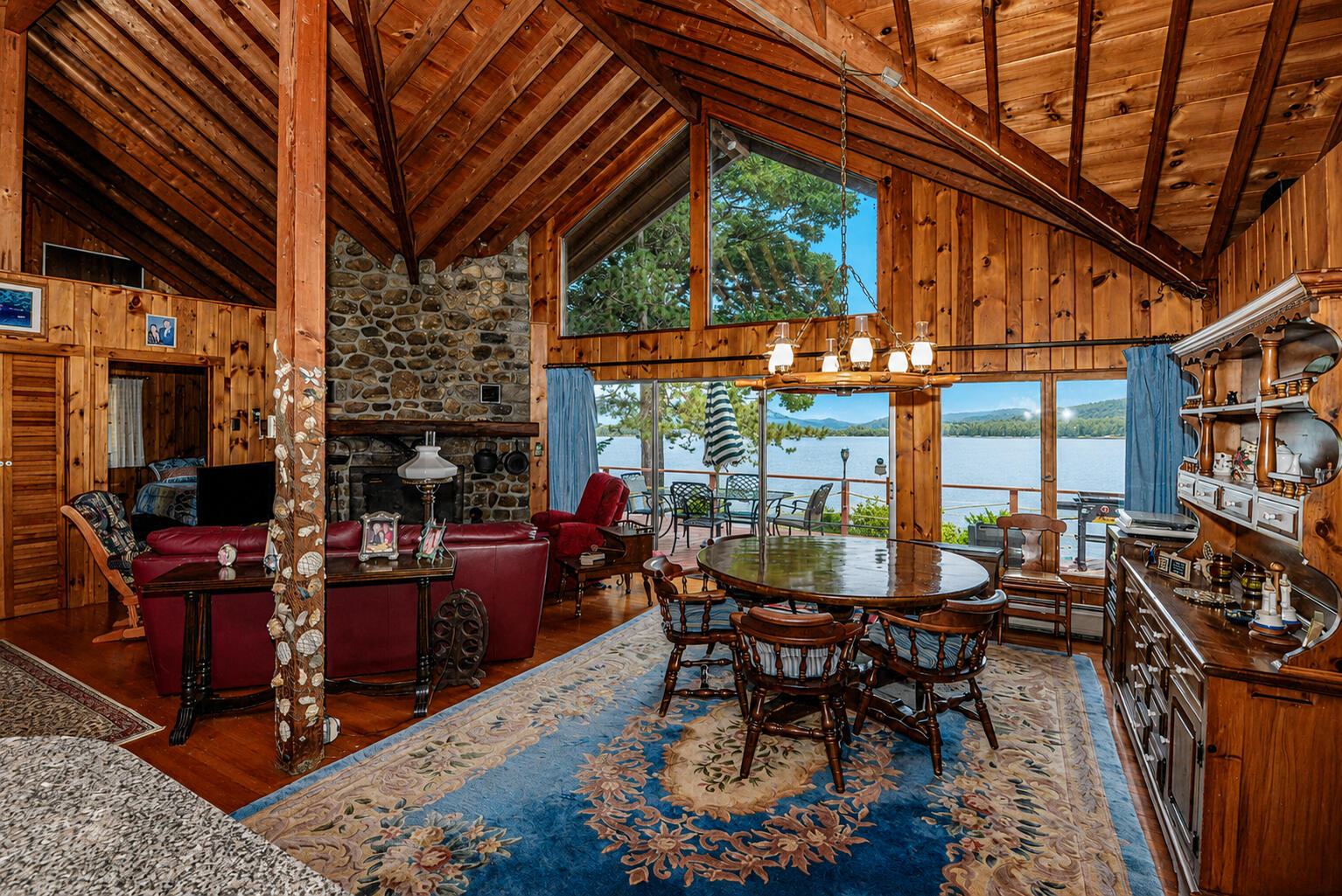 9 Johns Cove Property Photo 10