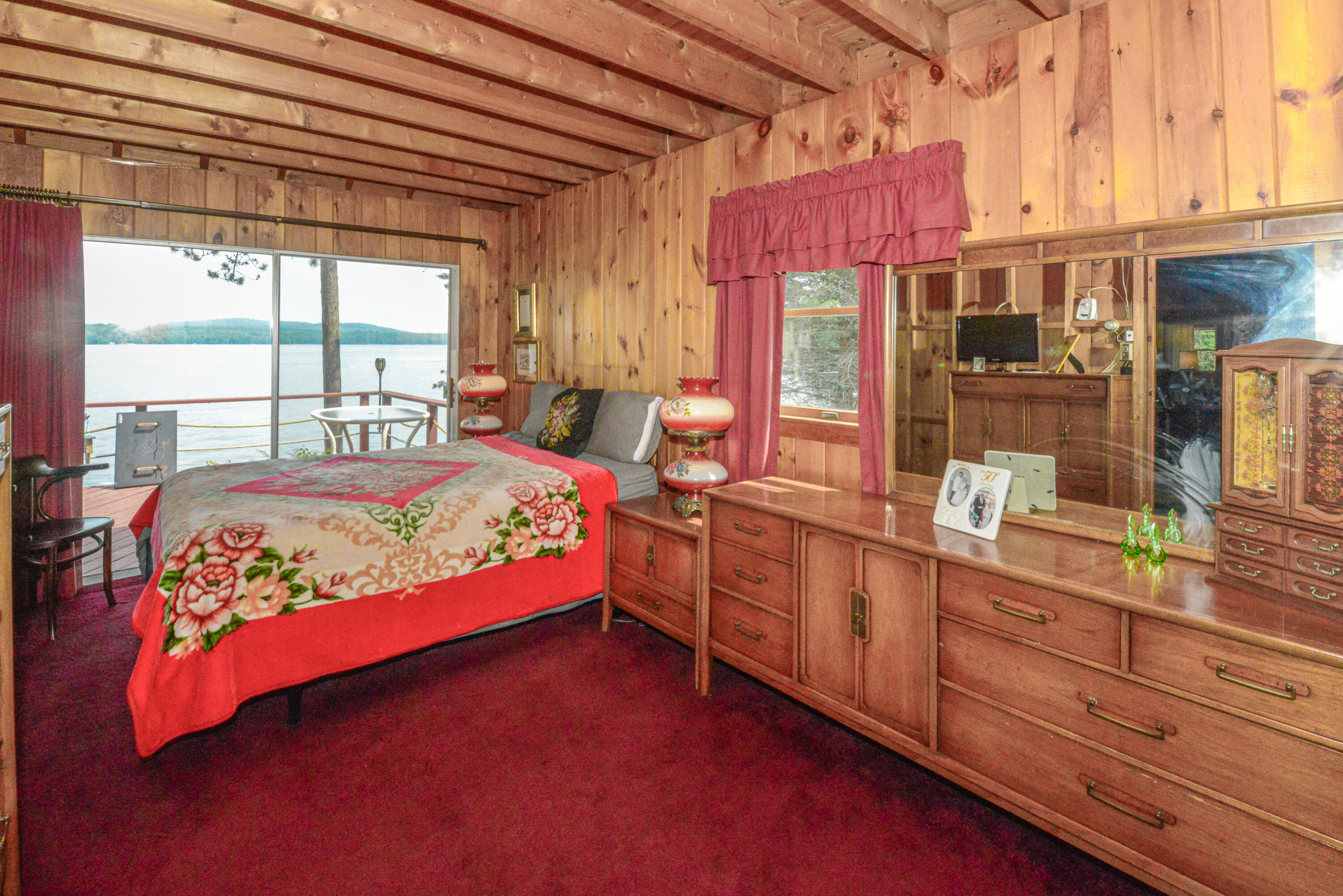 9 Johns Cove Property Photo 19
