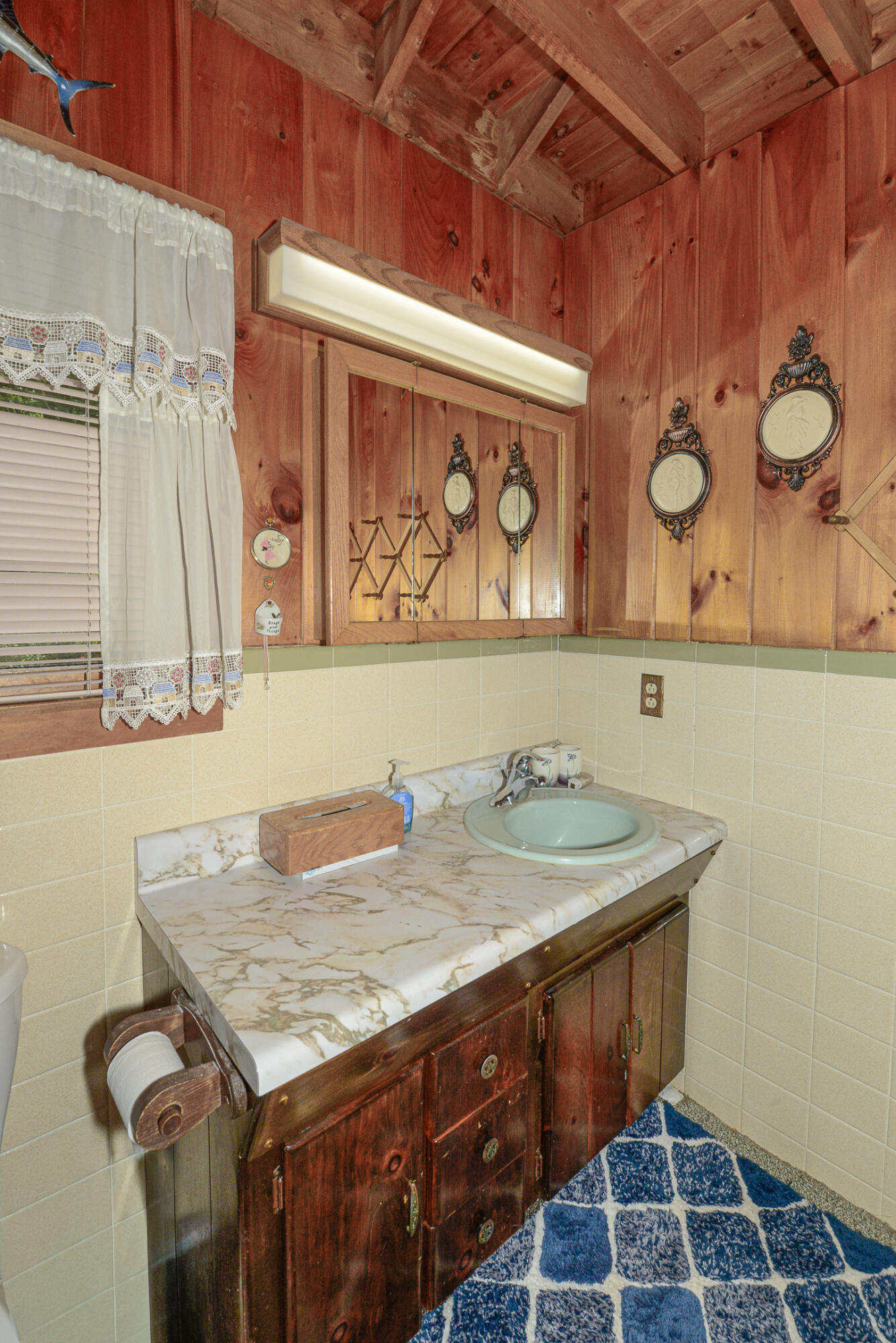 9 Johns Cove Property Photo 22
