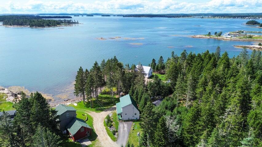 16 Hannah's Cove Property Photo 6