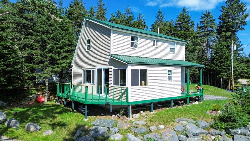 16 Hannah's Cove Property Photo 10