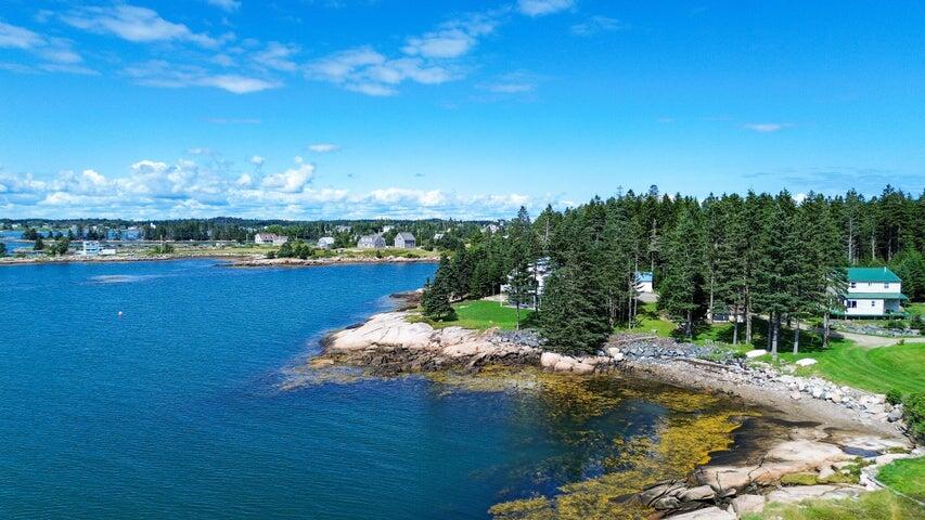 16 Hannah's Cove Property Photo 11