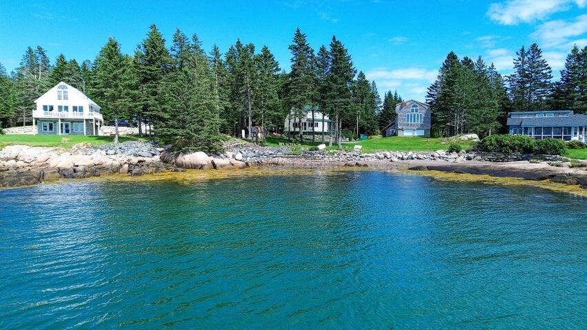 16 Hannah's Cove Property Photo 13