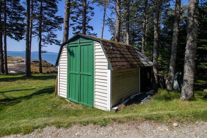16 Hannah's Cove Property Photo 44