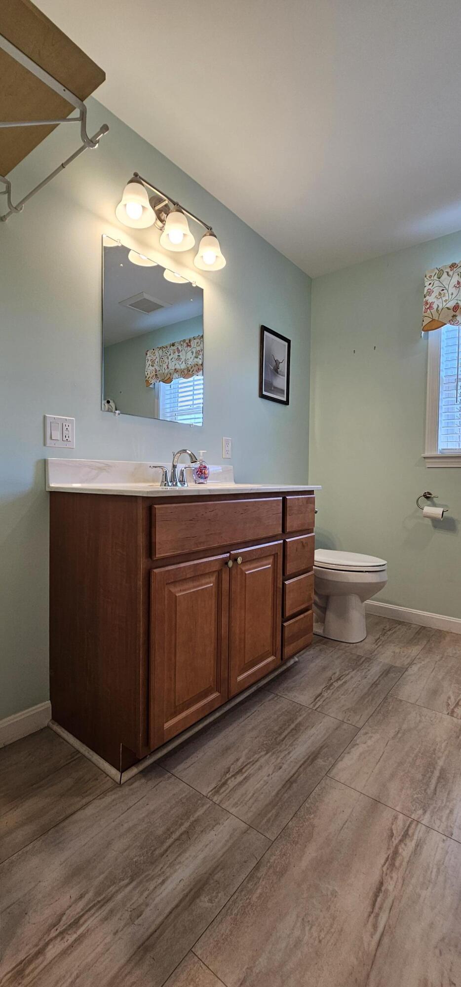 8 Meadow Drive Property Photo 21