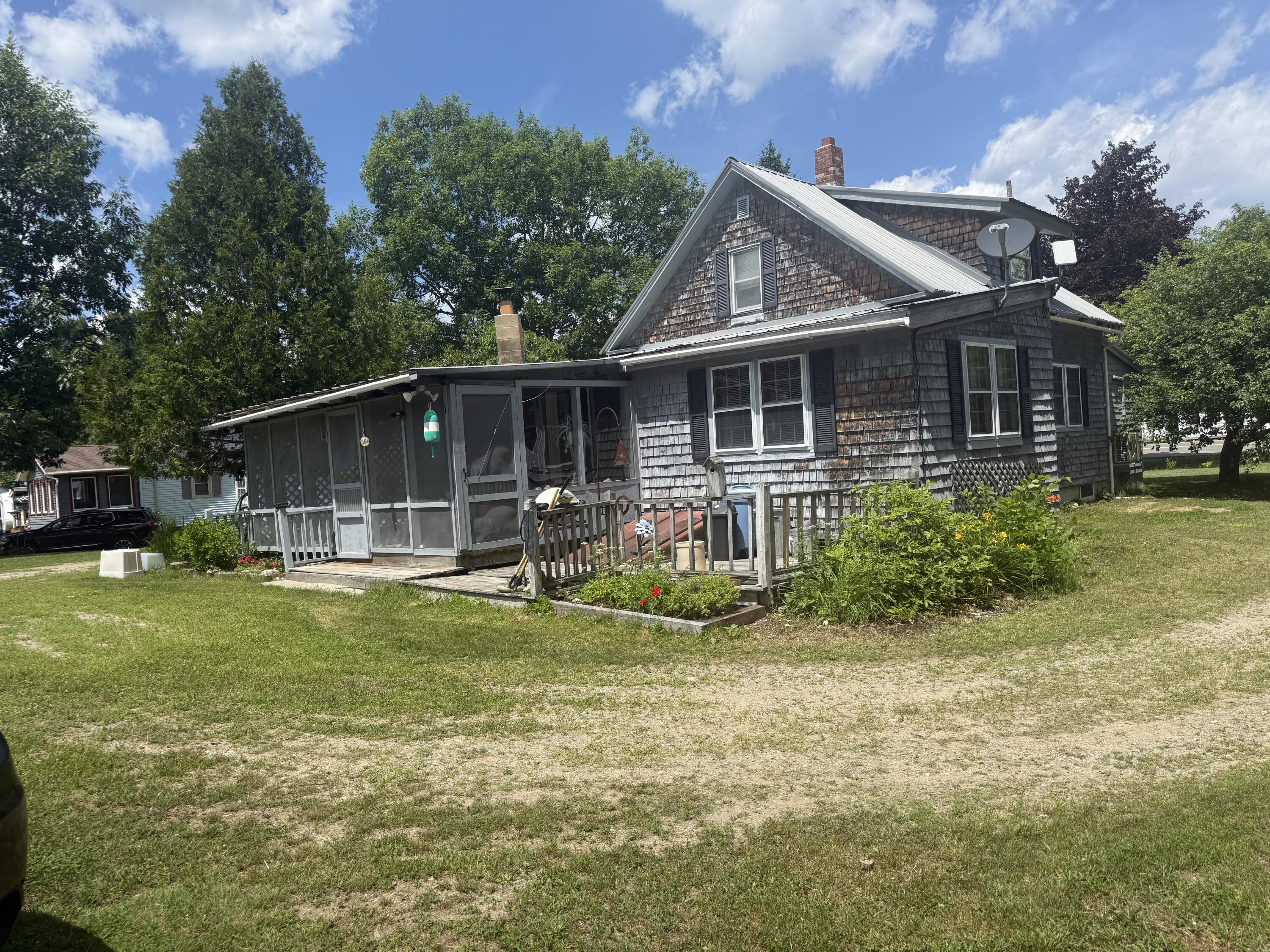 2653 Lee Road Property Photo 1