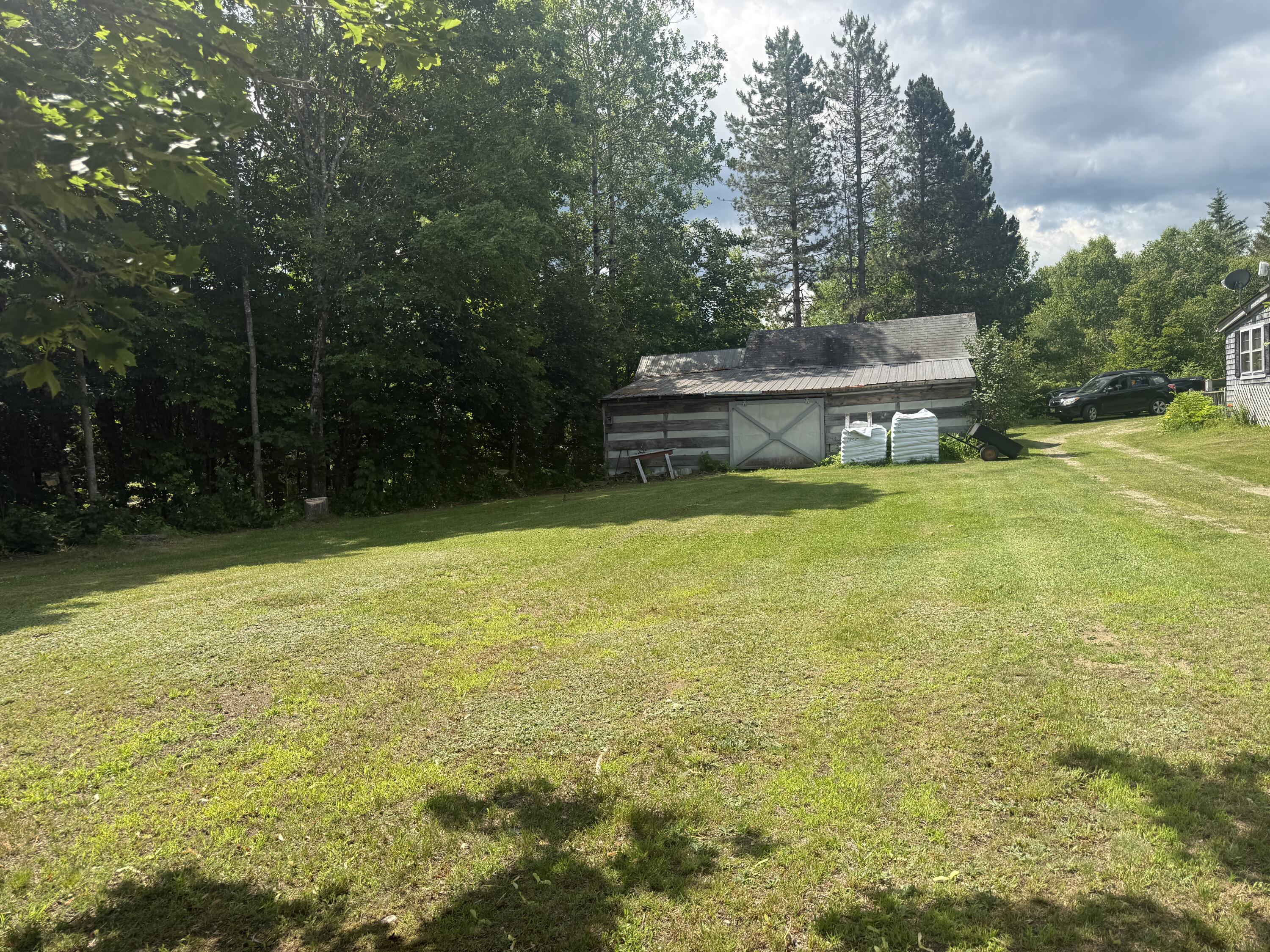2653 Lee Road Property Photo 8