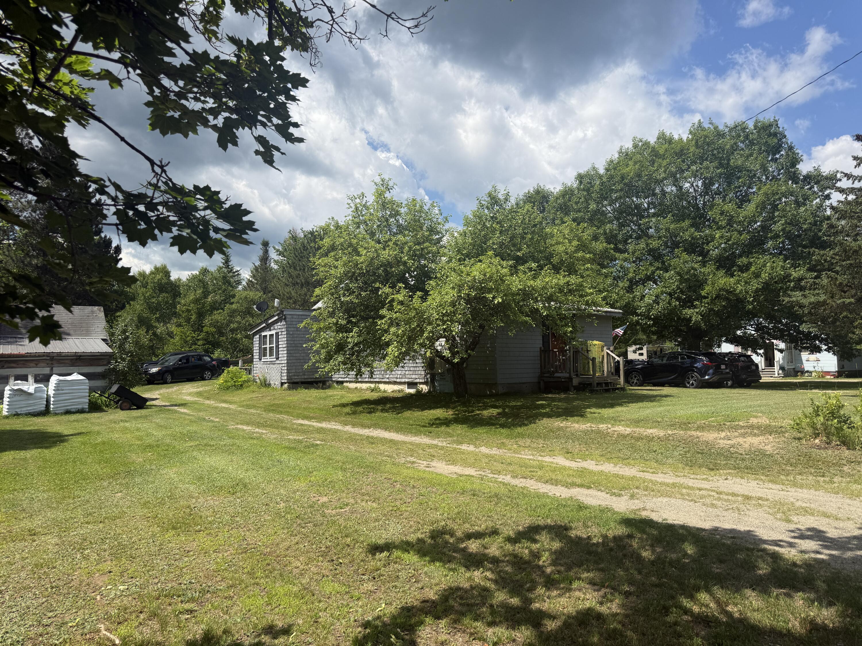2653 Lee Road Property Photo 9