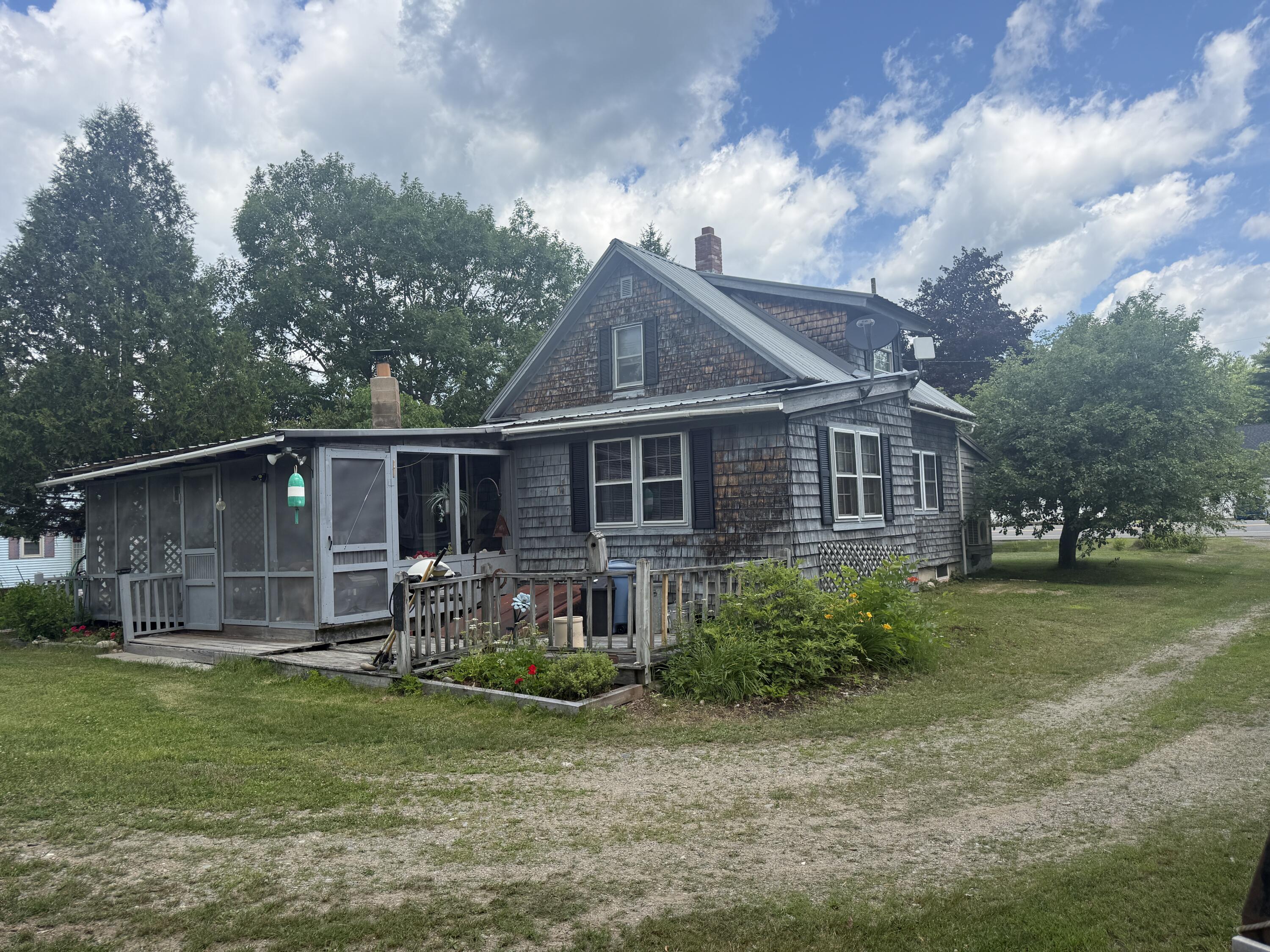 2653 Lee Road Property Photo 13