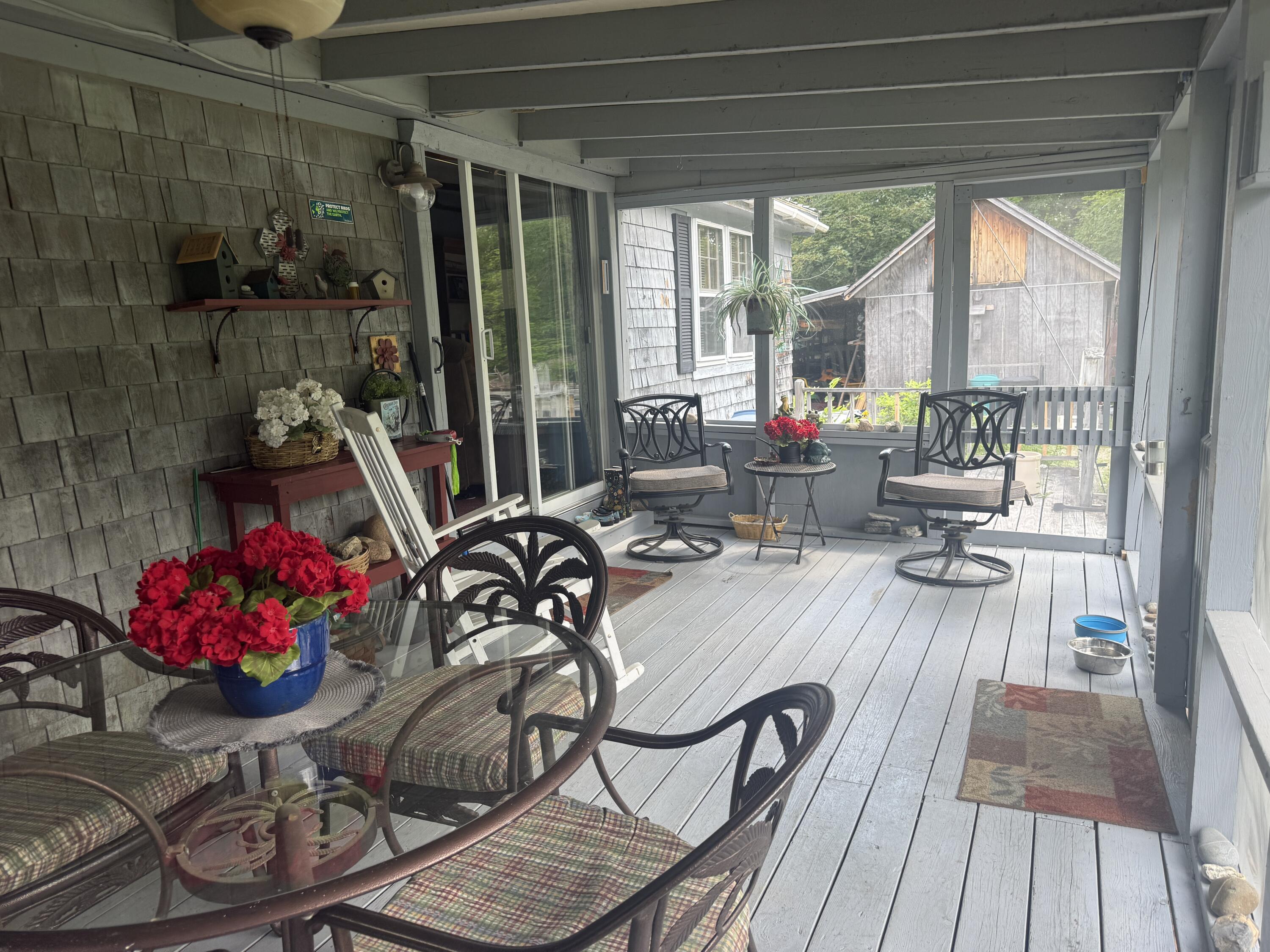 2653 Lee Road Property Photo 15