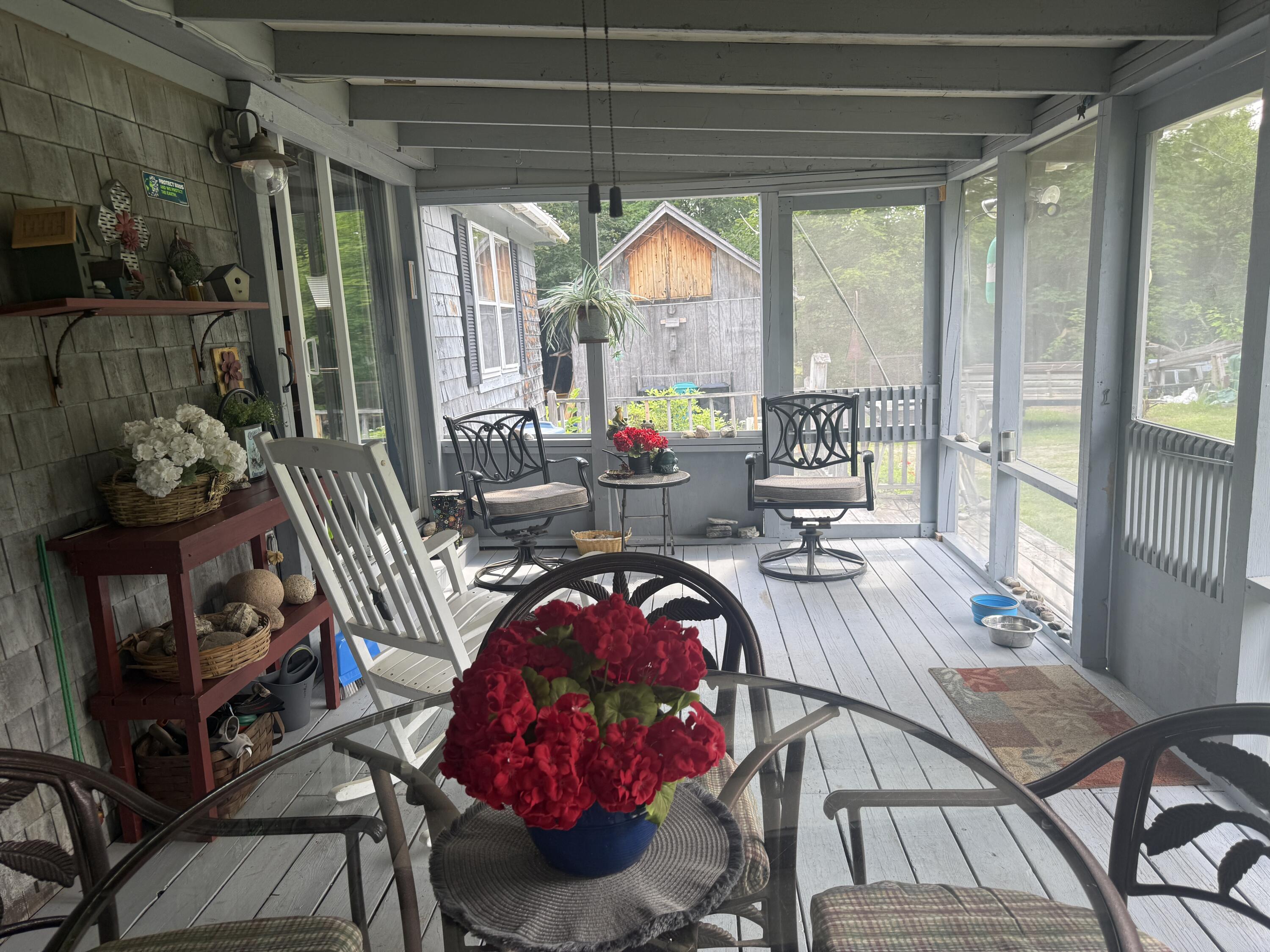 2653 Lee Road Property Photo 16
