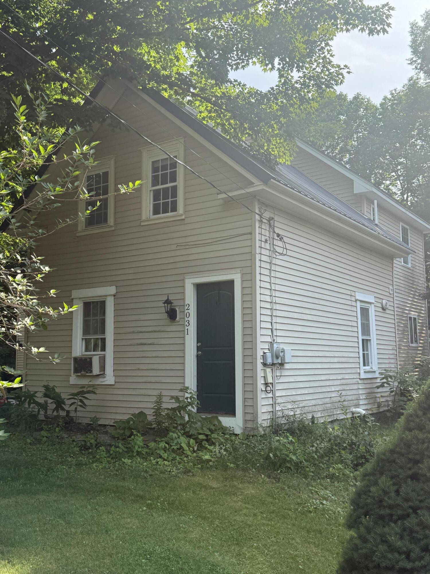 2031 Carmel Road N Property Photo 2