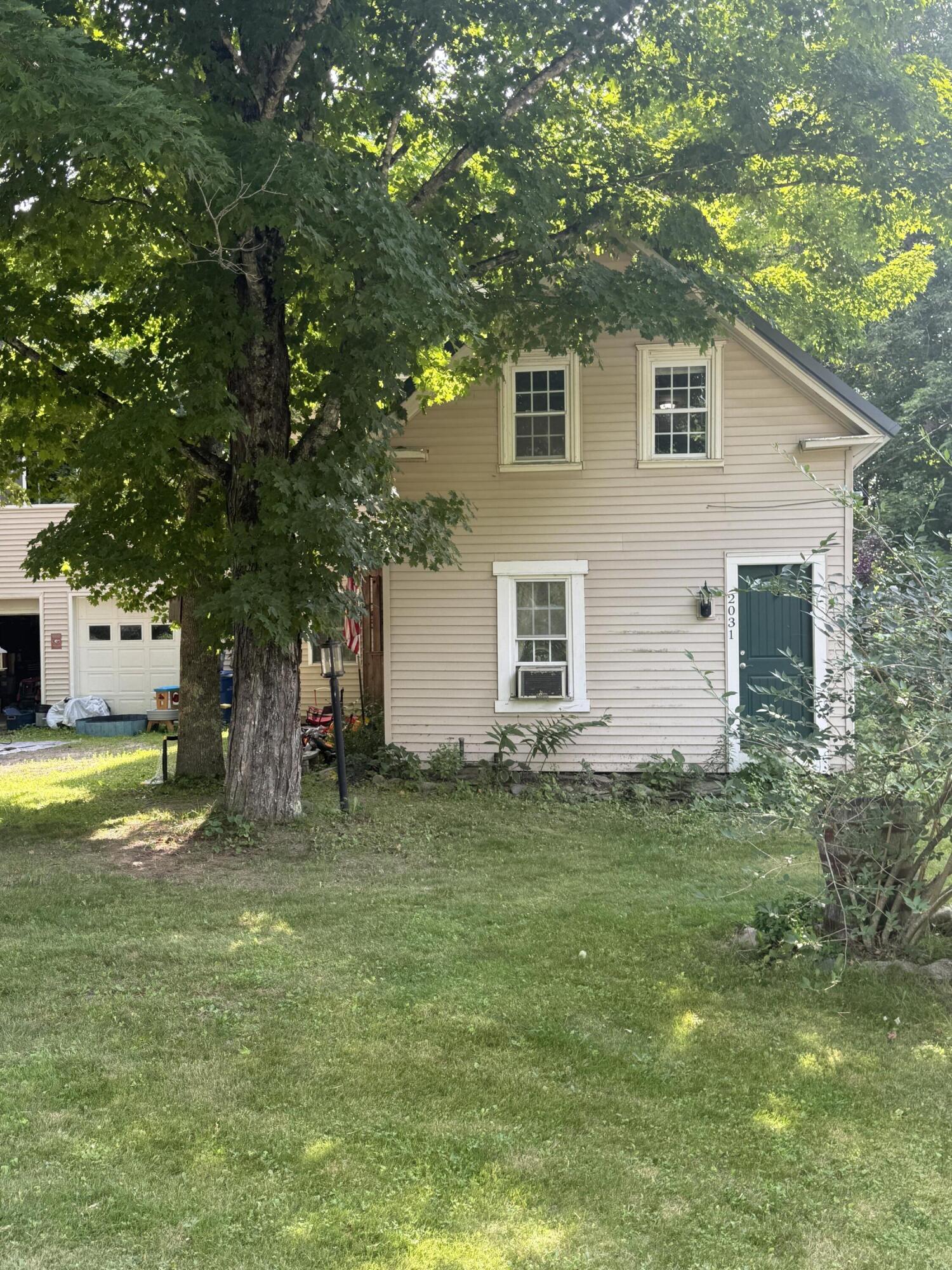 2031 Carmel Road N Property Photo 3