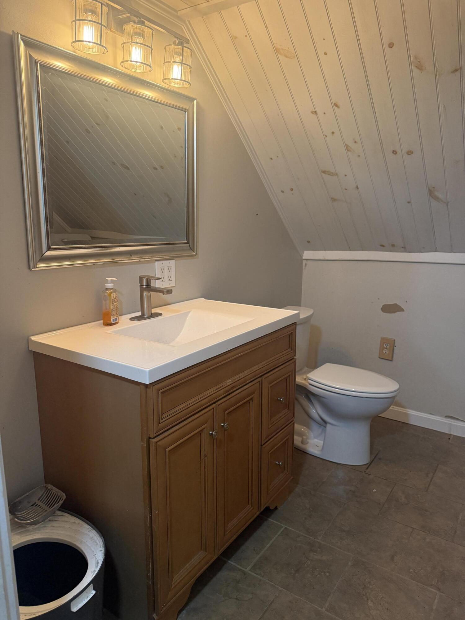 2031 Carmel Road N Property Photo 16