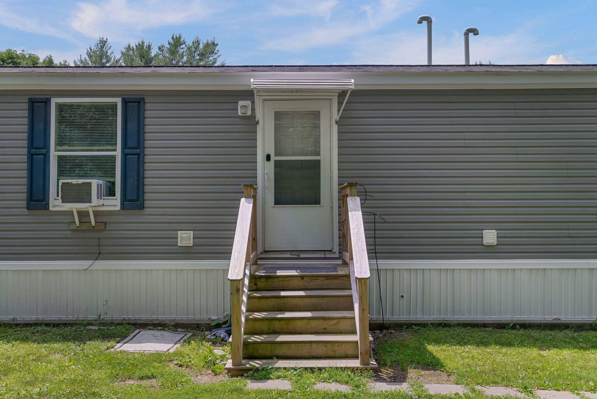34 Falcon Circle Property Photo 5