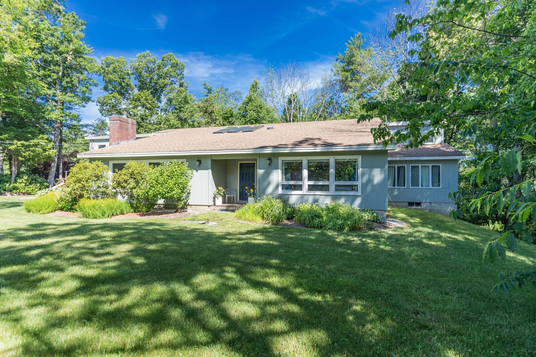 257 Rollingwood Road Property Photo 2