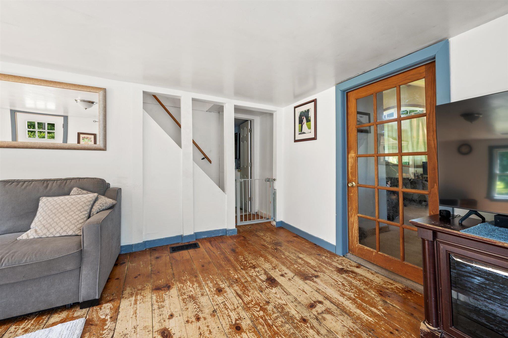 13 Race Course Road Property Photo 13