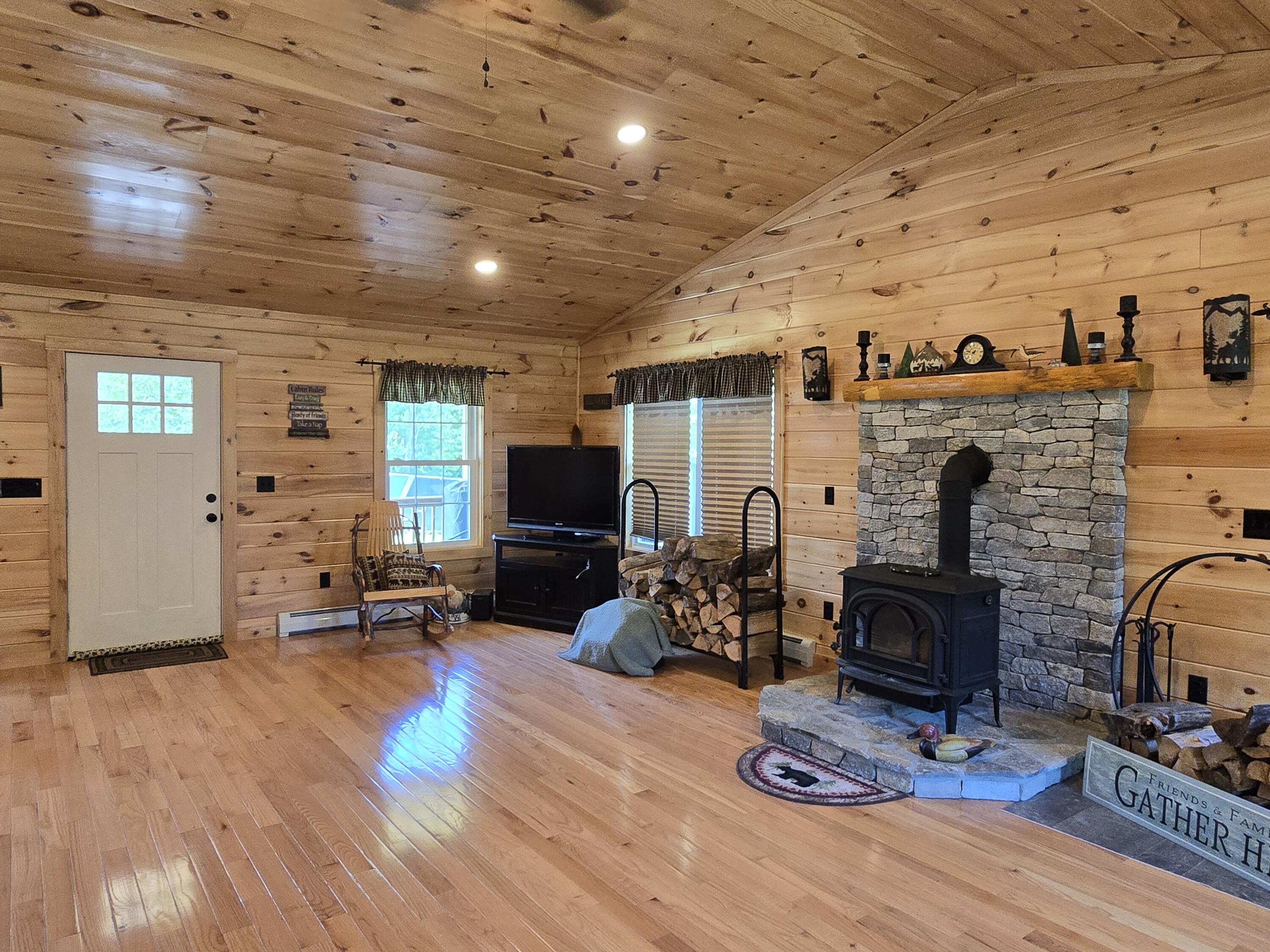 40 Durgin Farm Road Property Photo 32