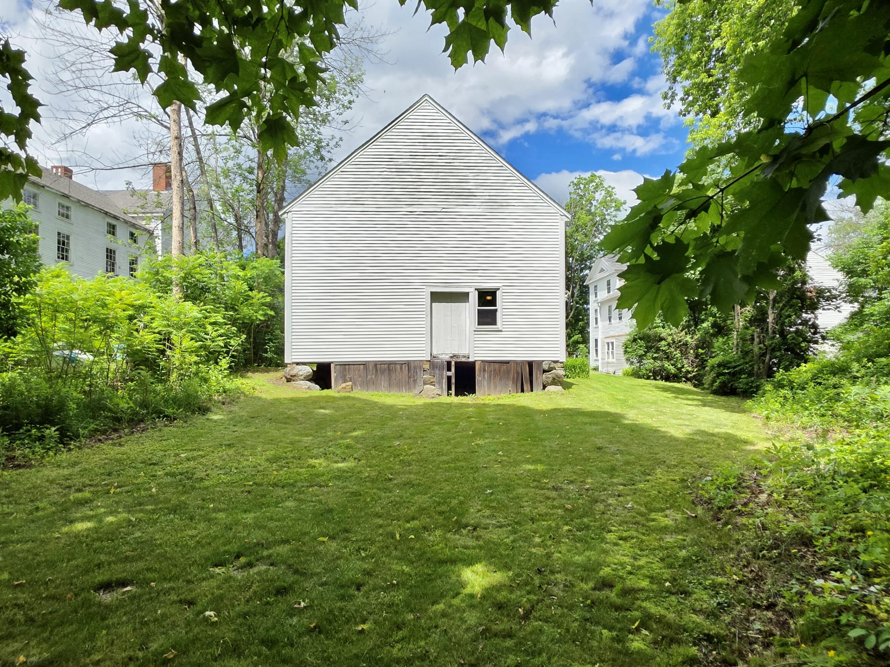 5 Ossipee Trail E Property Photo 6