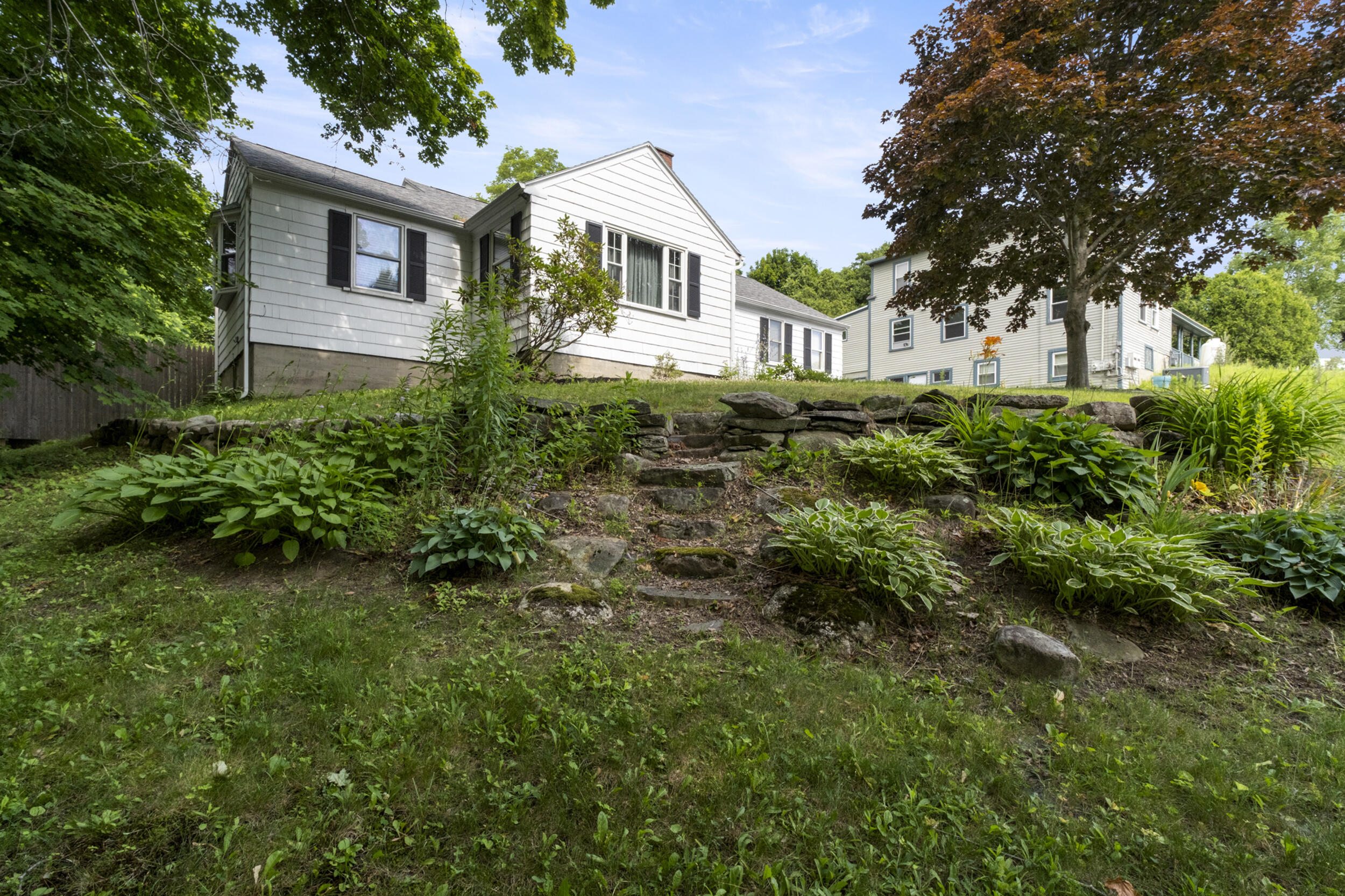 10 Blaine Avenue Property Photo 5