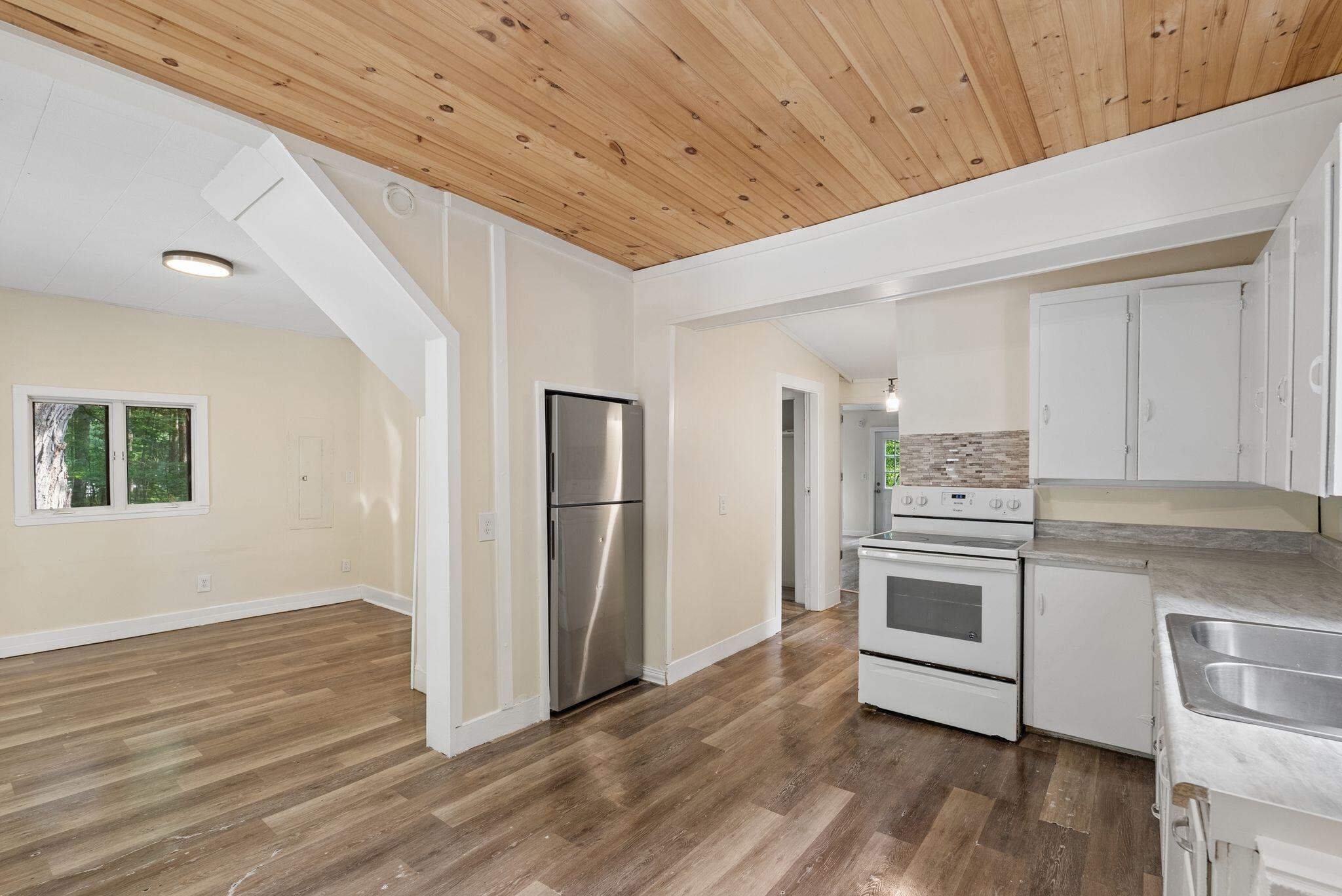 36 Coolidge Avenue Property Photo 25