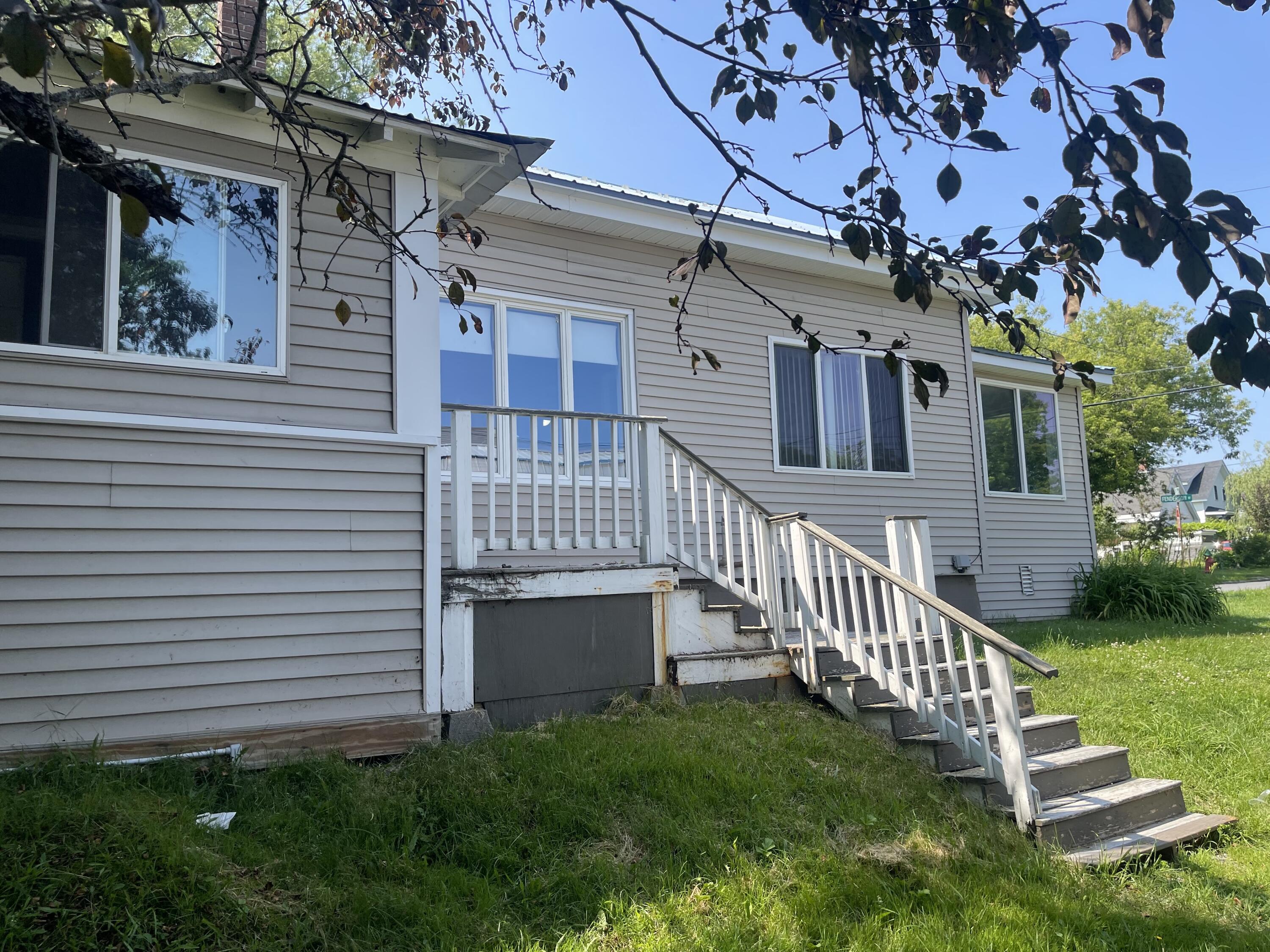 1 Elm Street Property Photo 8