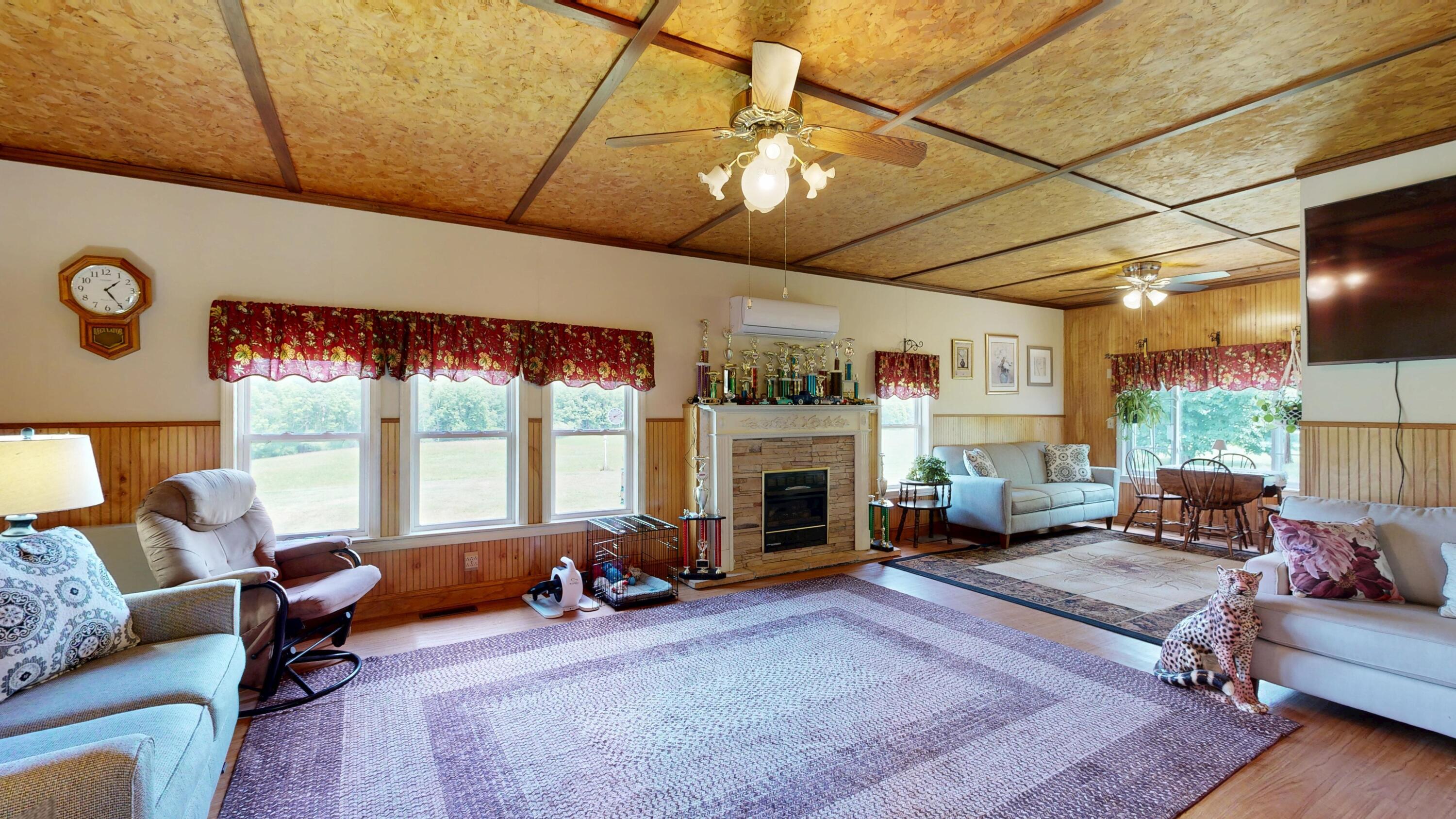 4 Brook Hill Drive Property Photo 9