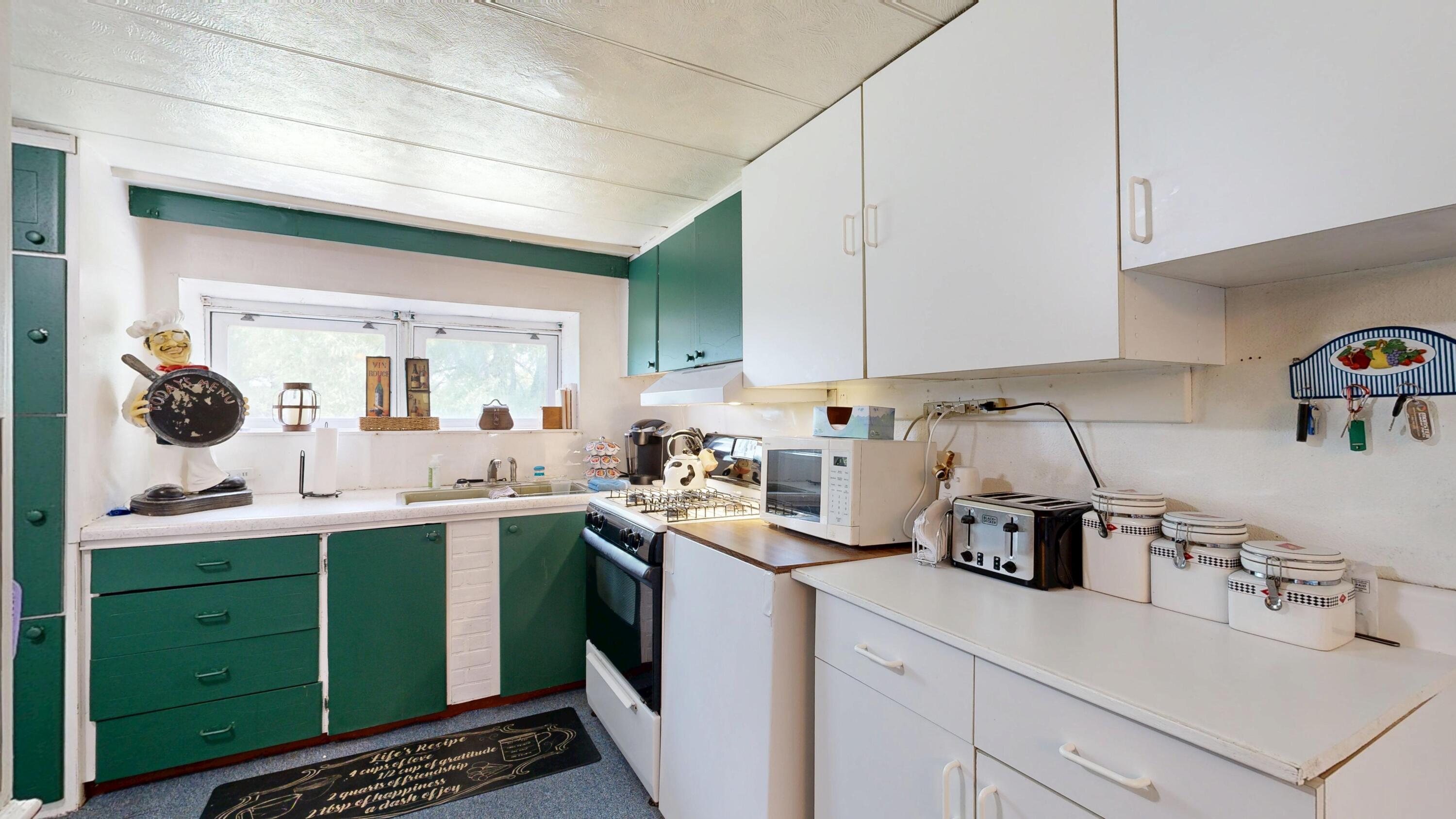 4 Brook Hill Drive Property Photo 18