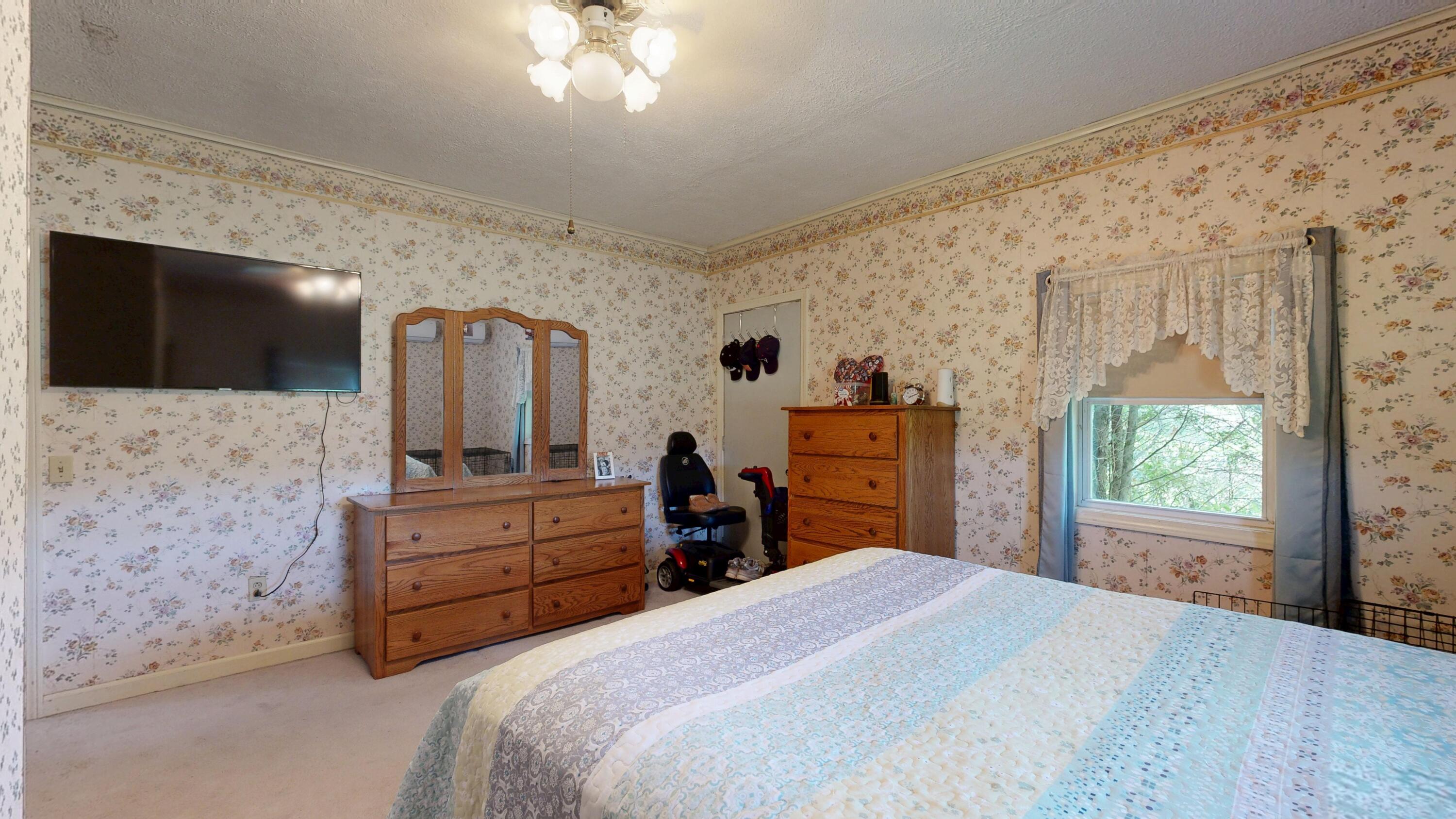 4 Brook Hill Drive Property Photo 29