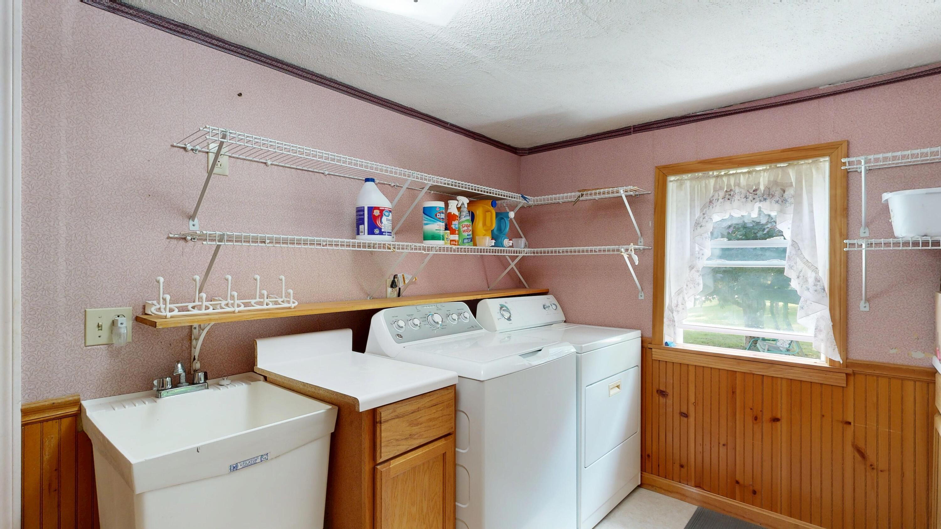 4 Brook Hill Drive Property Photo 37