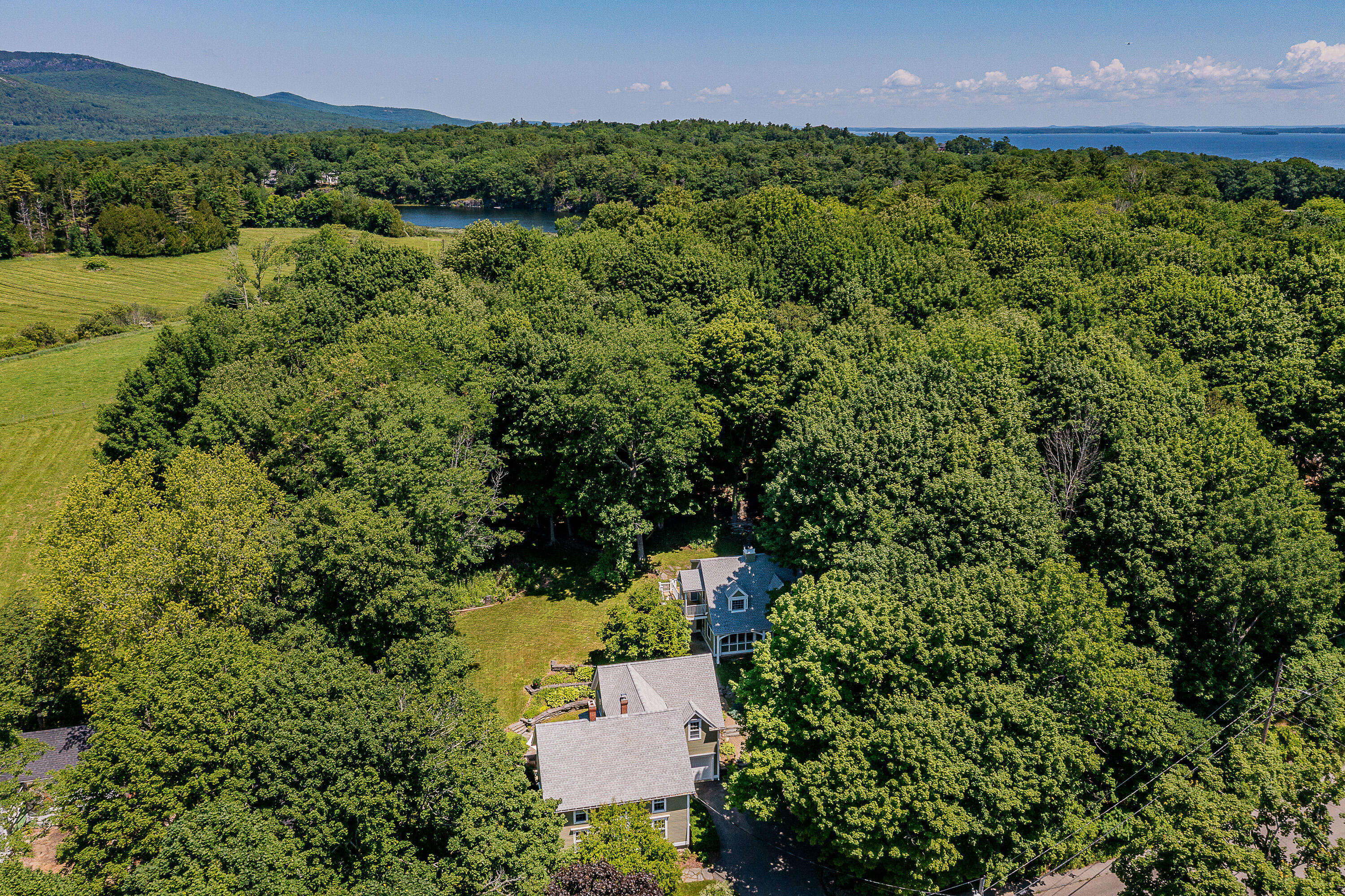 125 Russell Avenue Property Photo 3