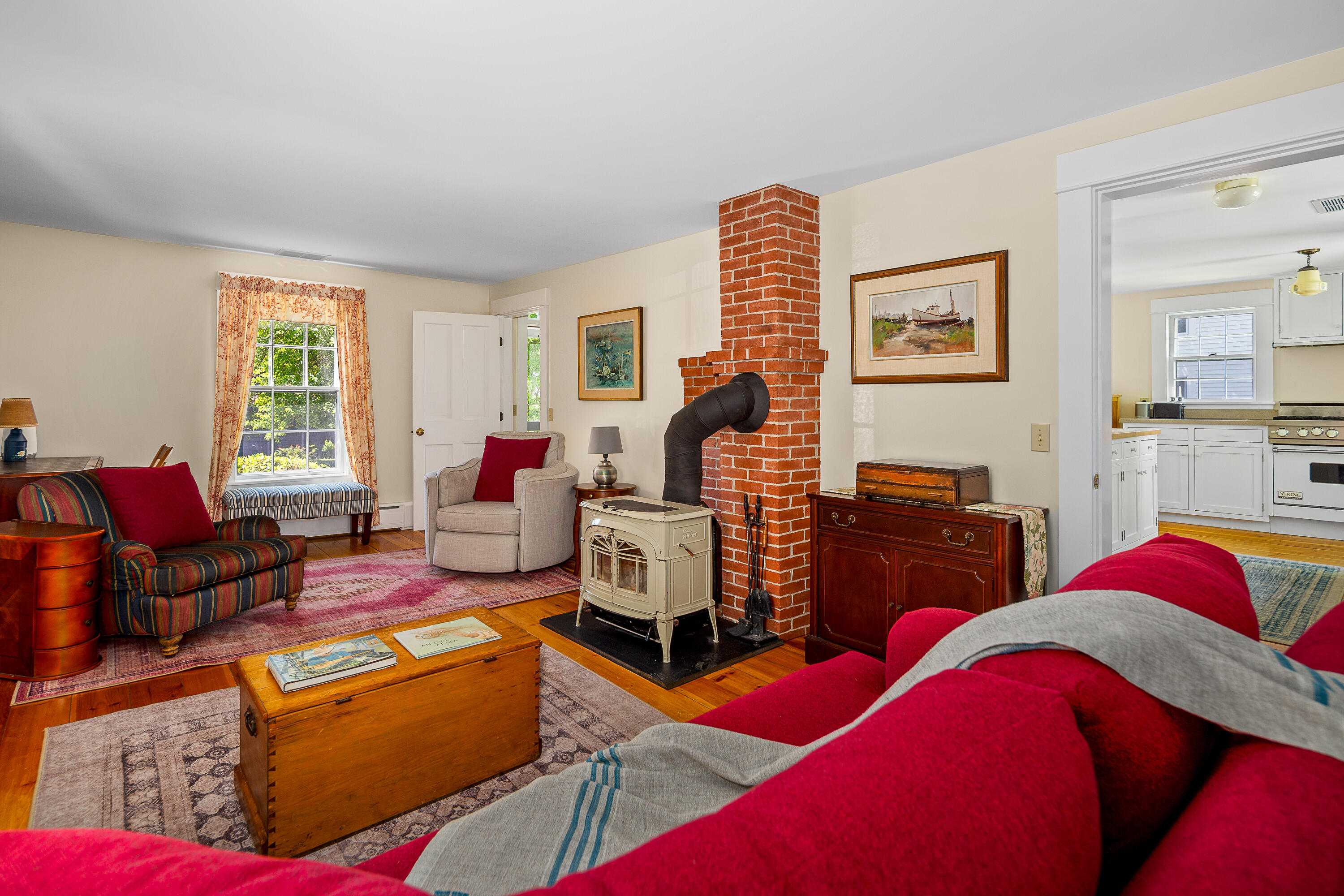 125 Russell Avenue Property Photo 10