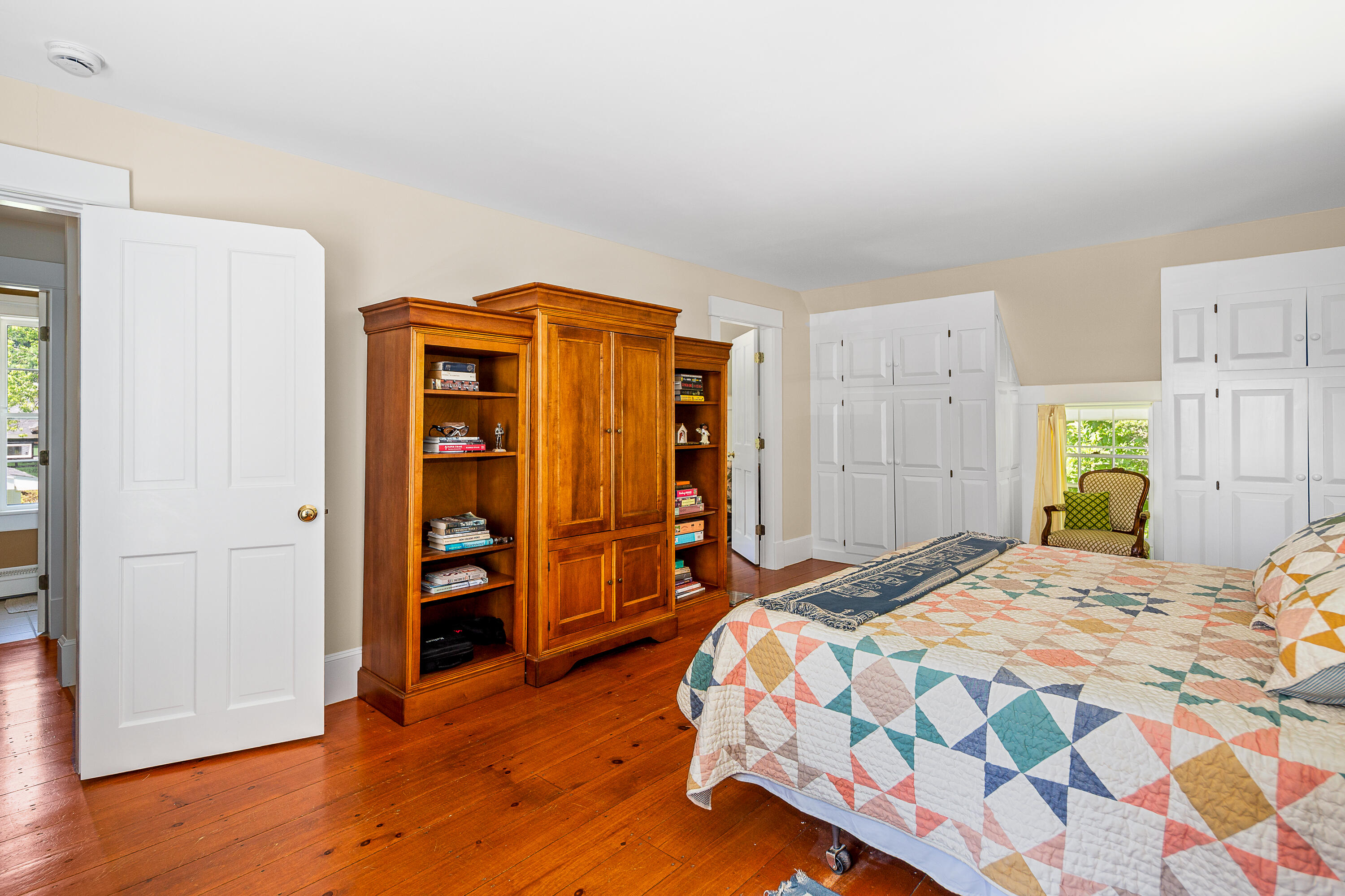 125 Russell Avenue Property Photo 17