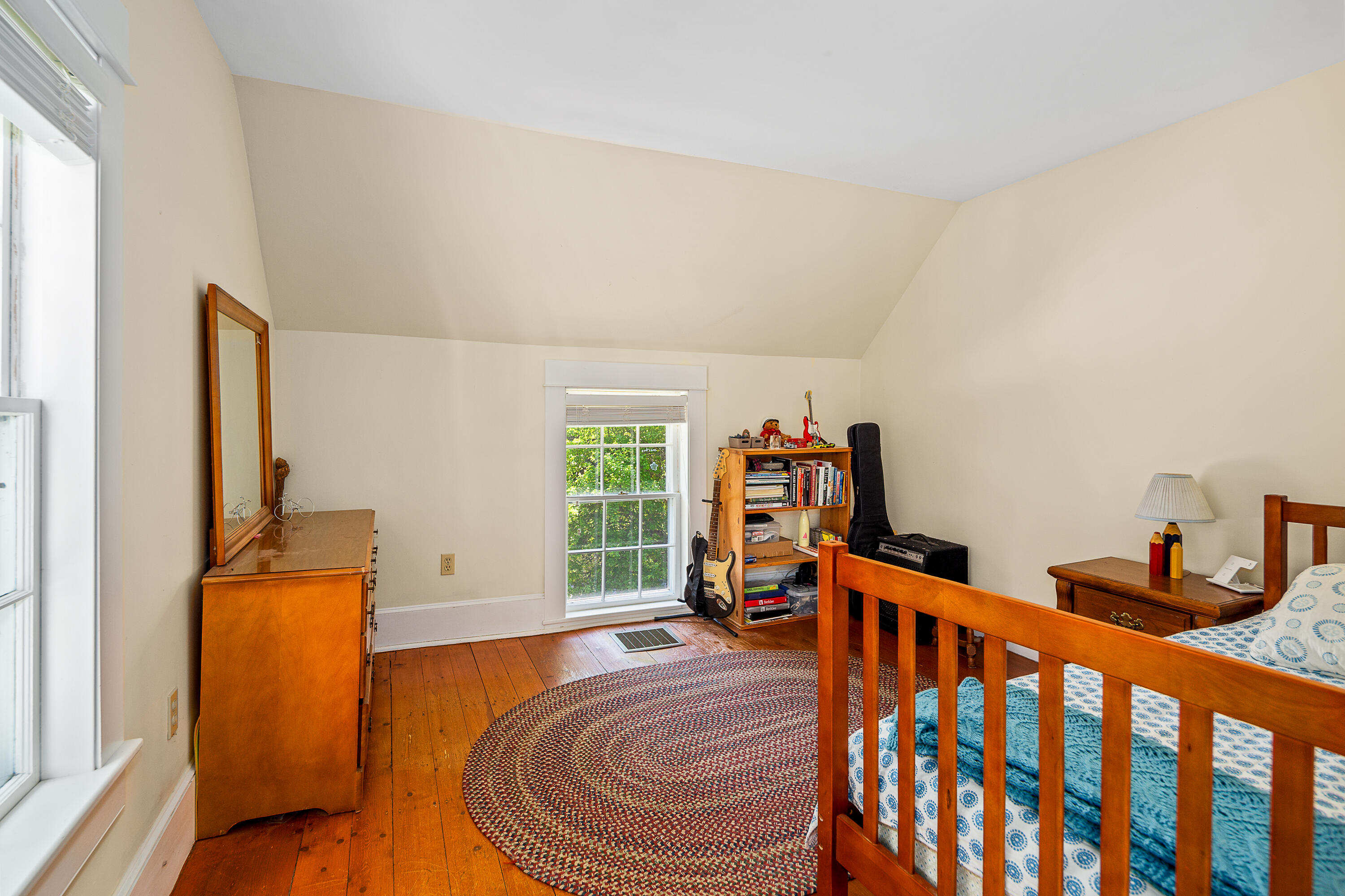 125 Russell Avenue Property Photo 24