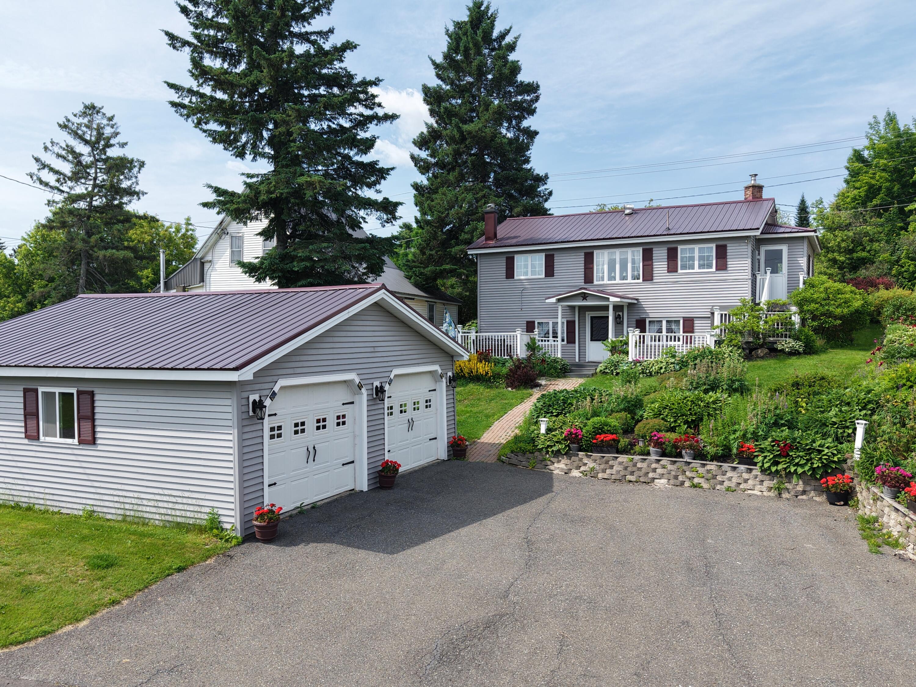 9 Spring Street Property Photo 1