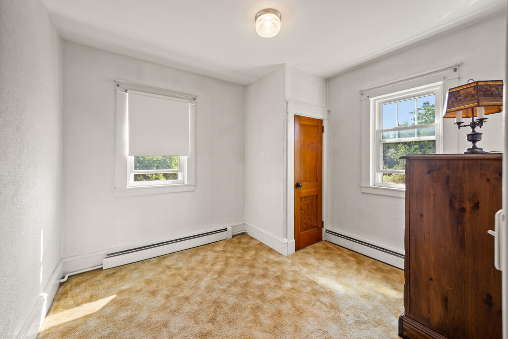 579 Main Street Property Photo 17