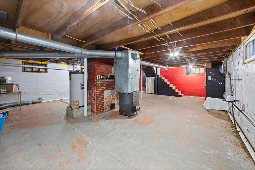 579 Main Street Property Photo 24