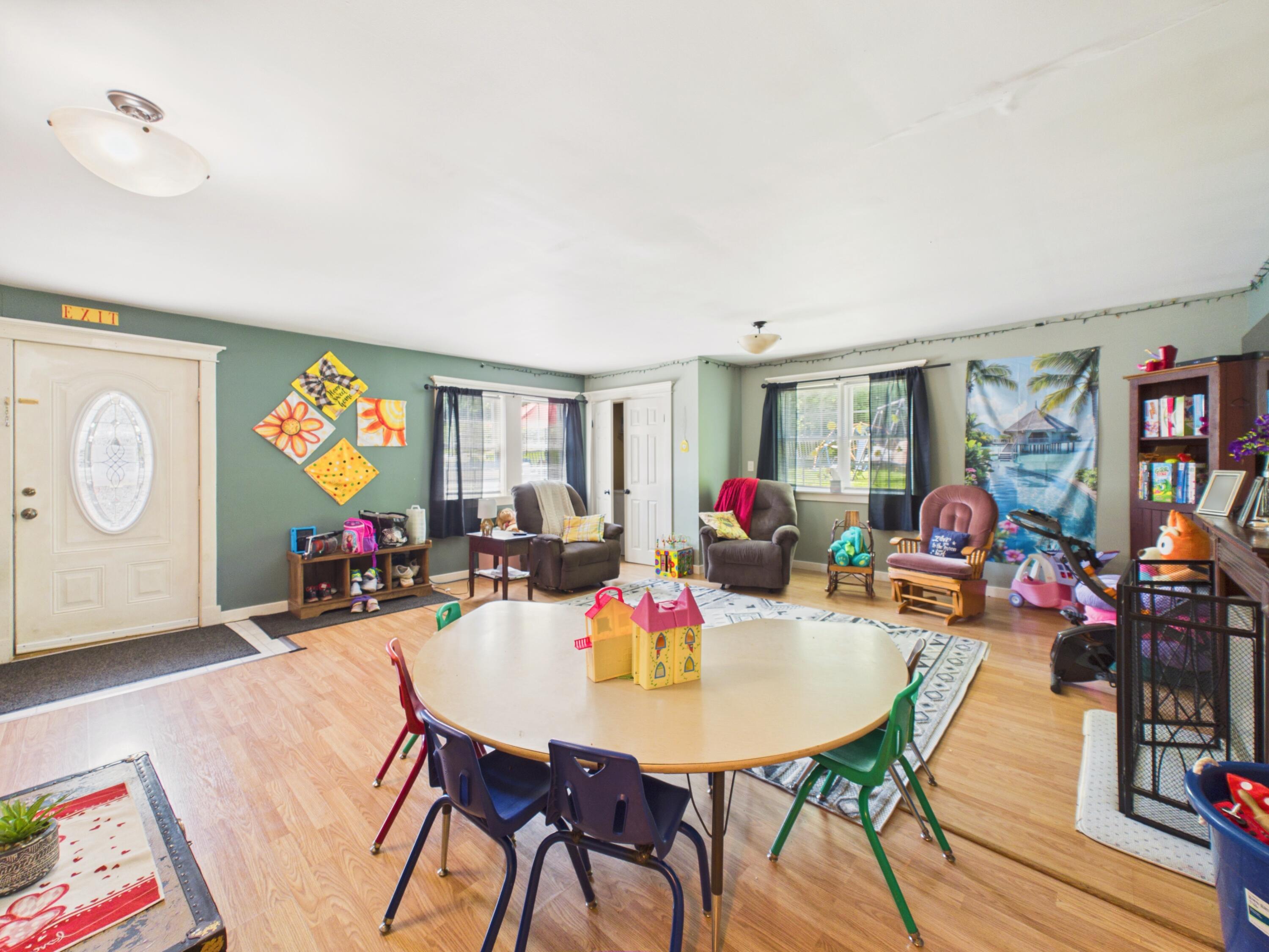 28 Silver Street Property Photo 16