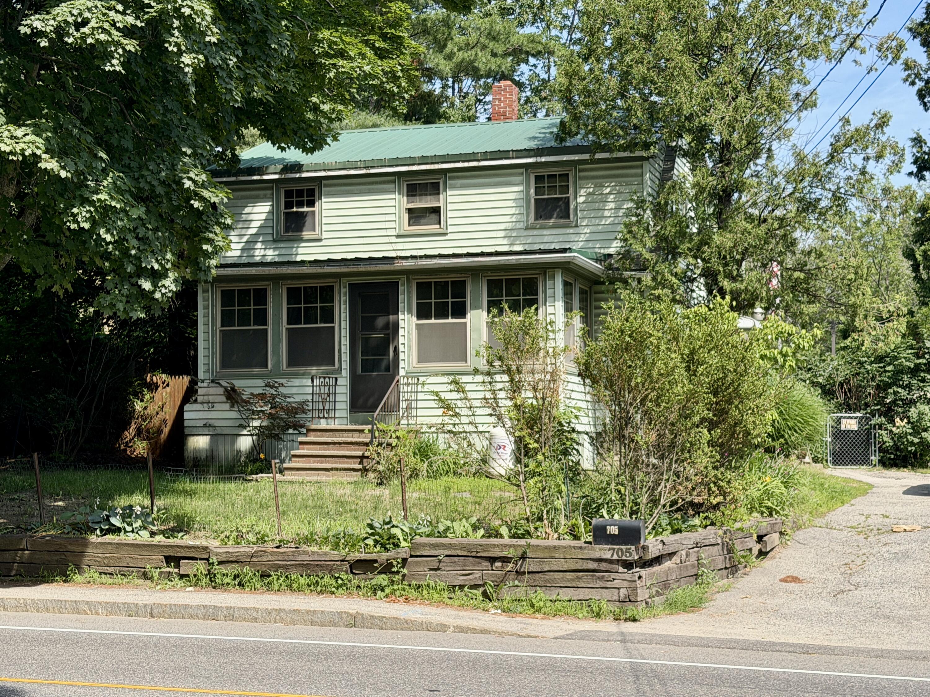 705 Riverside Street Property Photo 1