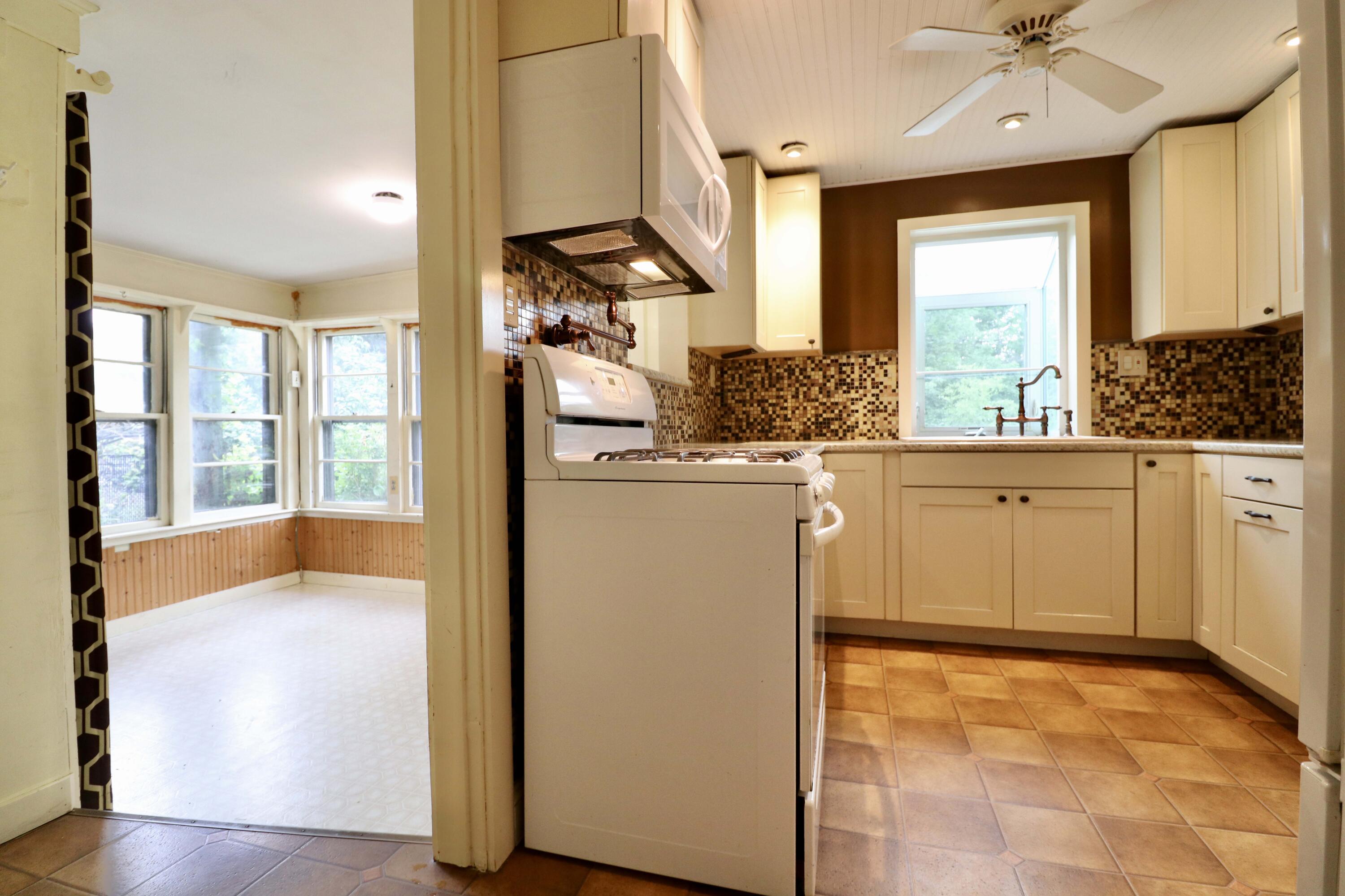 705 Riverside Street Property Photo 14