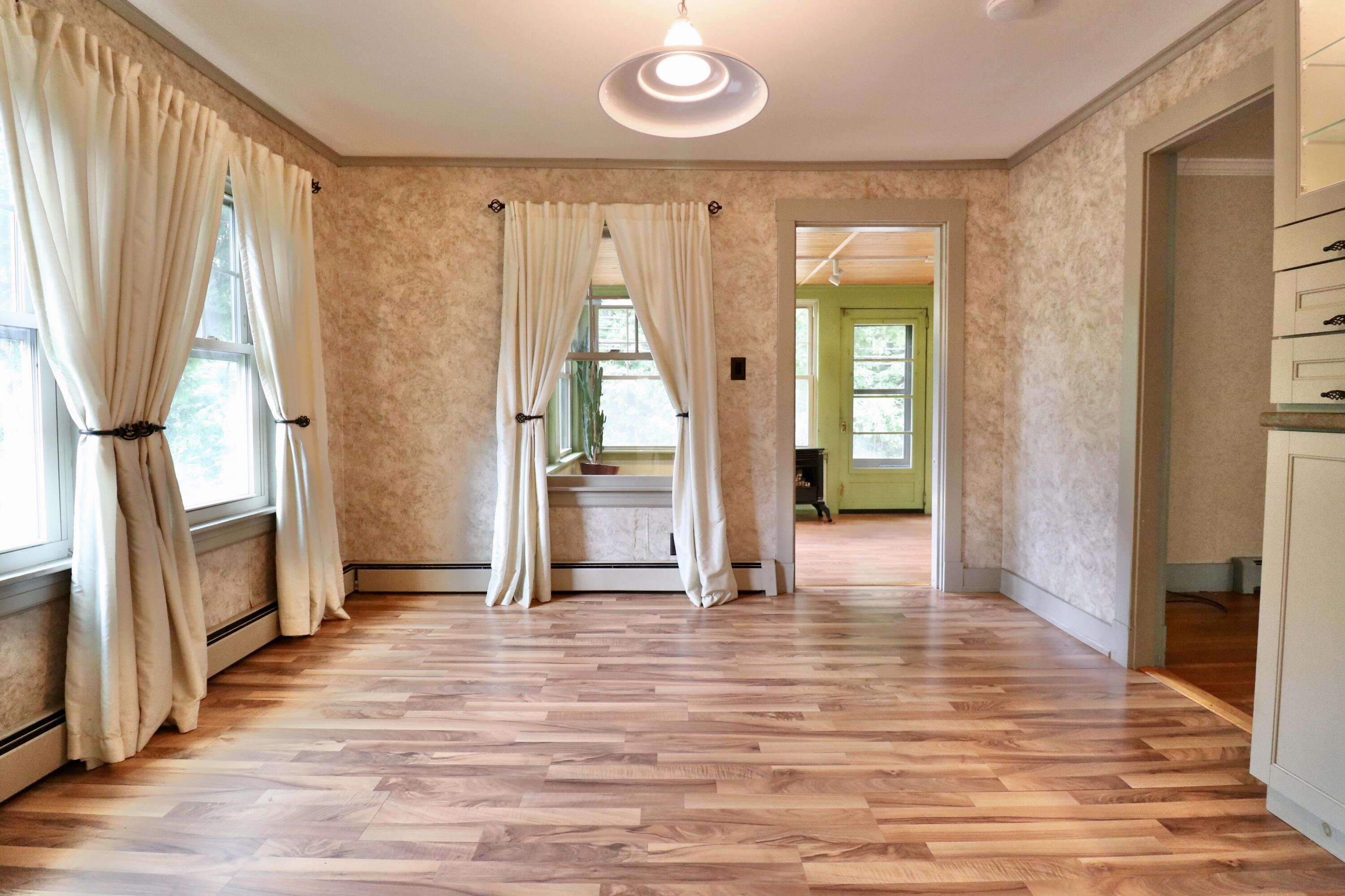 705 Riverside Street Property Photo 18