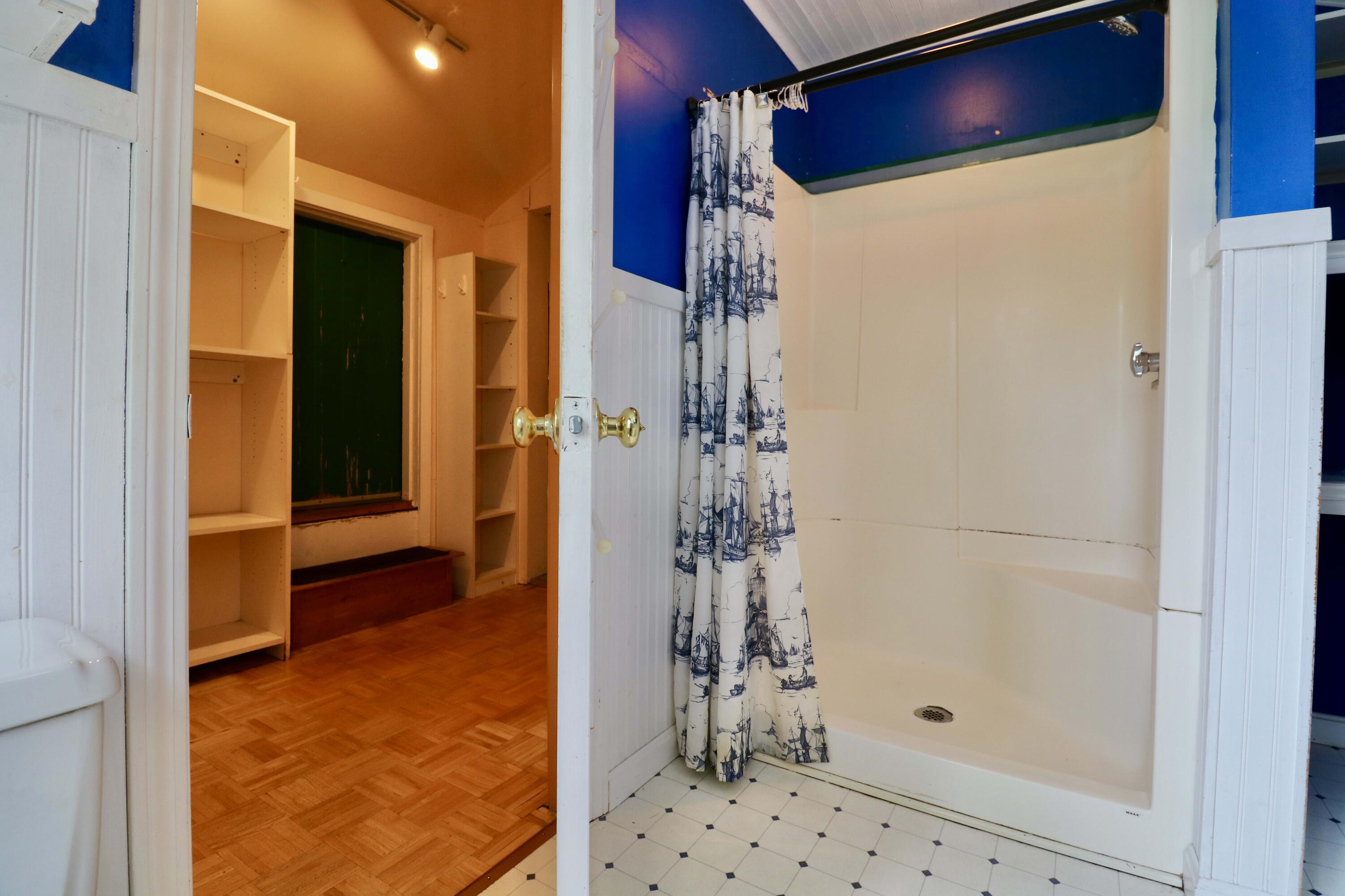 705 Riverside Street Property Photo 65