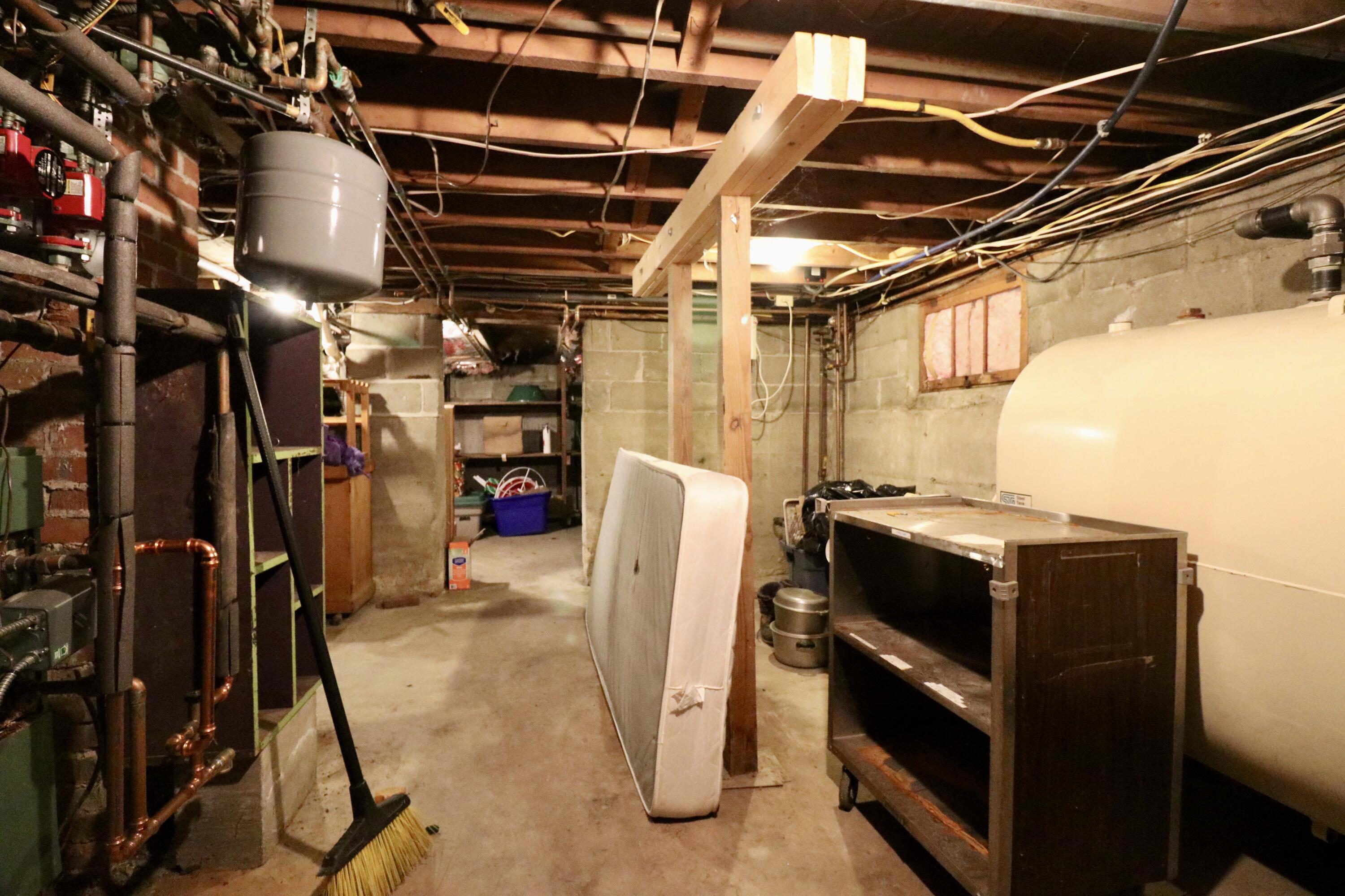 705 Riverside Street Property Photo 77