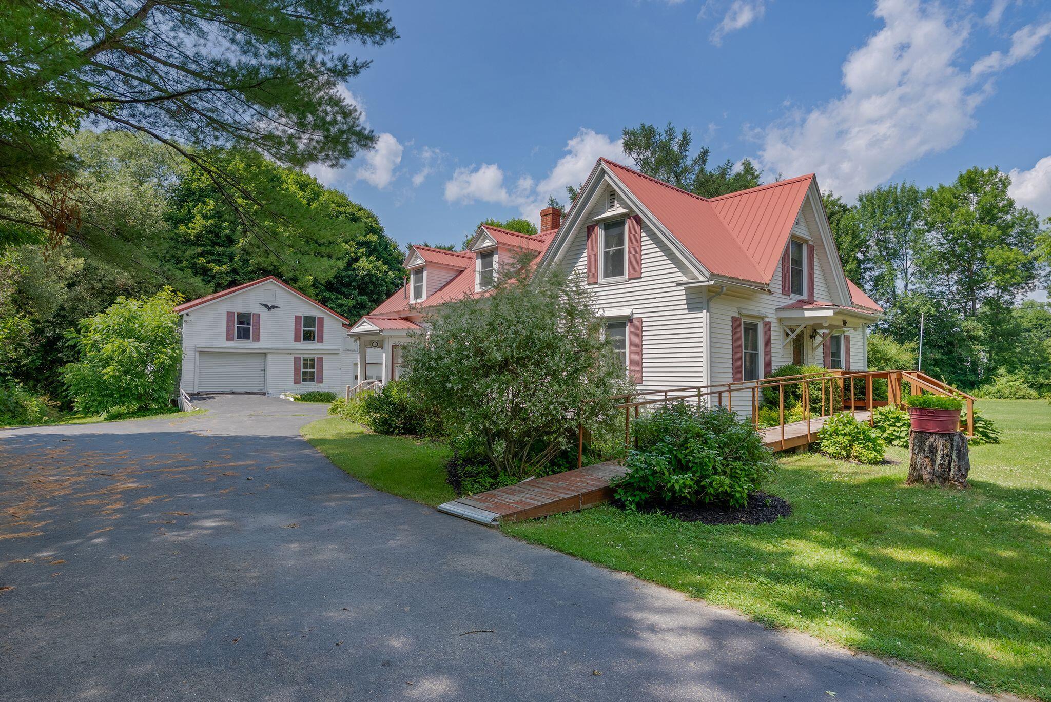13 Smithtown Road Property Photo 4