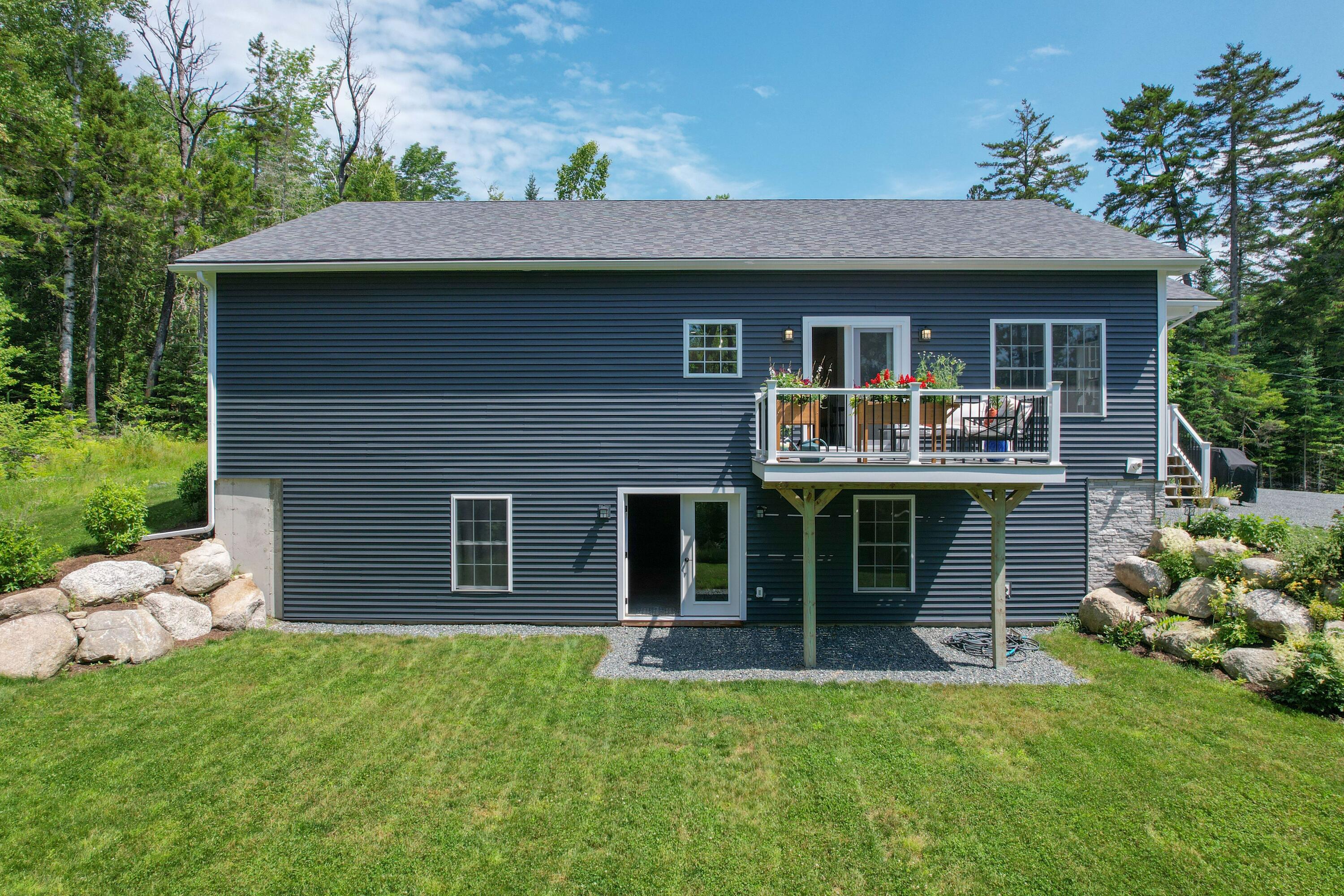 55 Alexis Road Property Photo 2