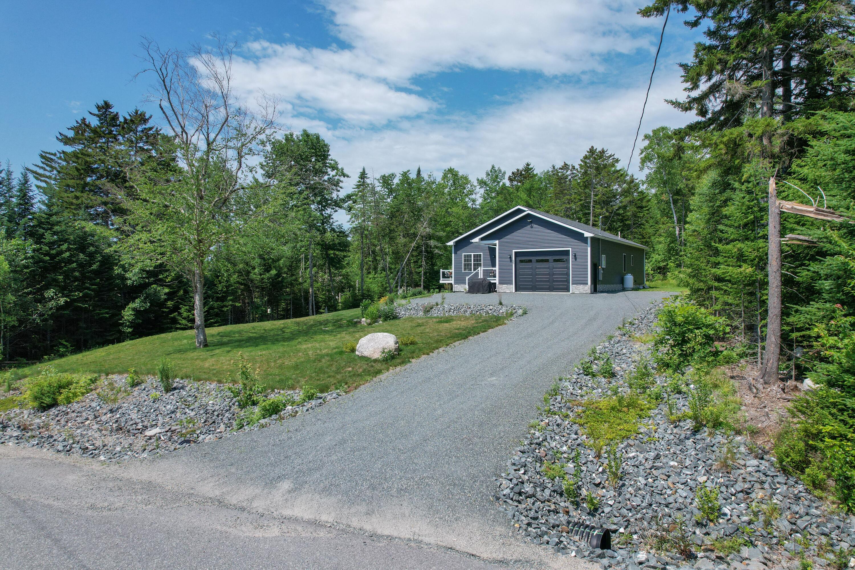 55 Alexis Road Property Photo 4