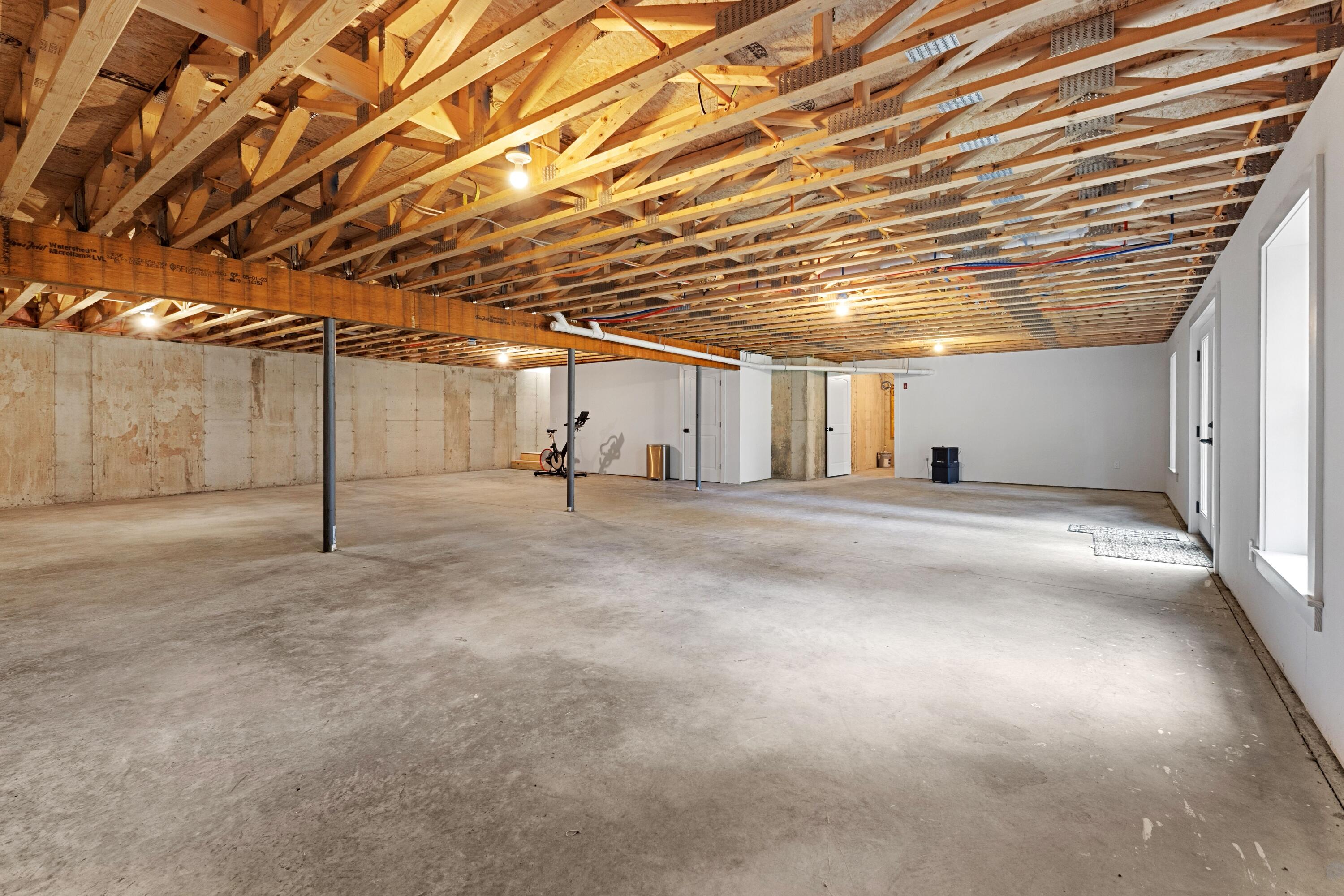 55 Alexis Road Property Photo 35