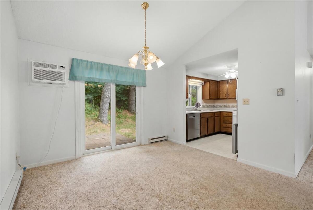 6 Colonial Way 6 Property Photo 13