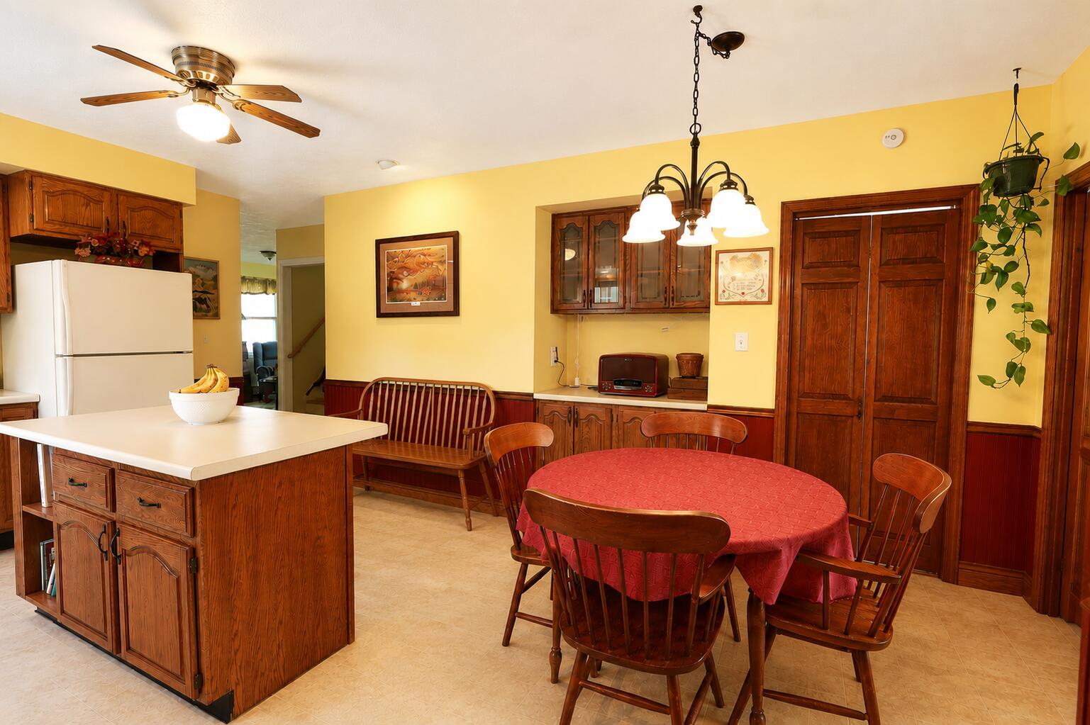 85 Dumont Avenue Property Photo 3