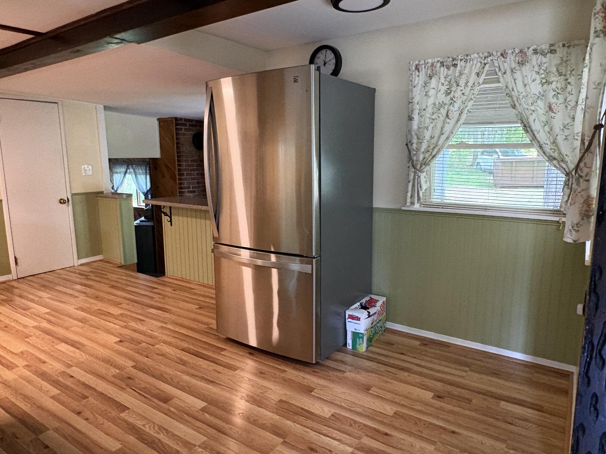 332 West Street Property Photo 9